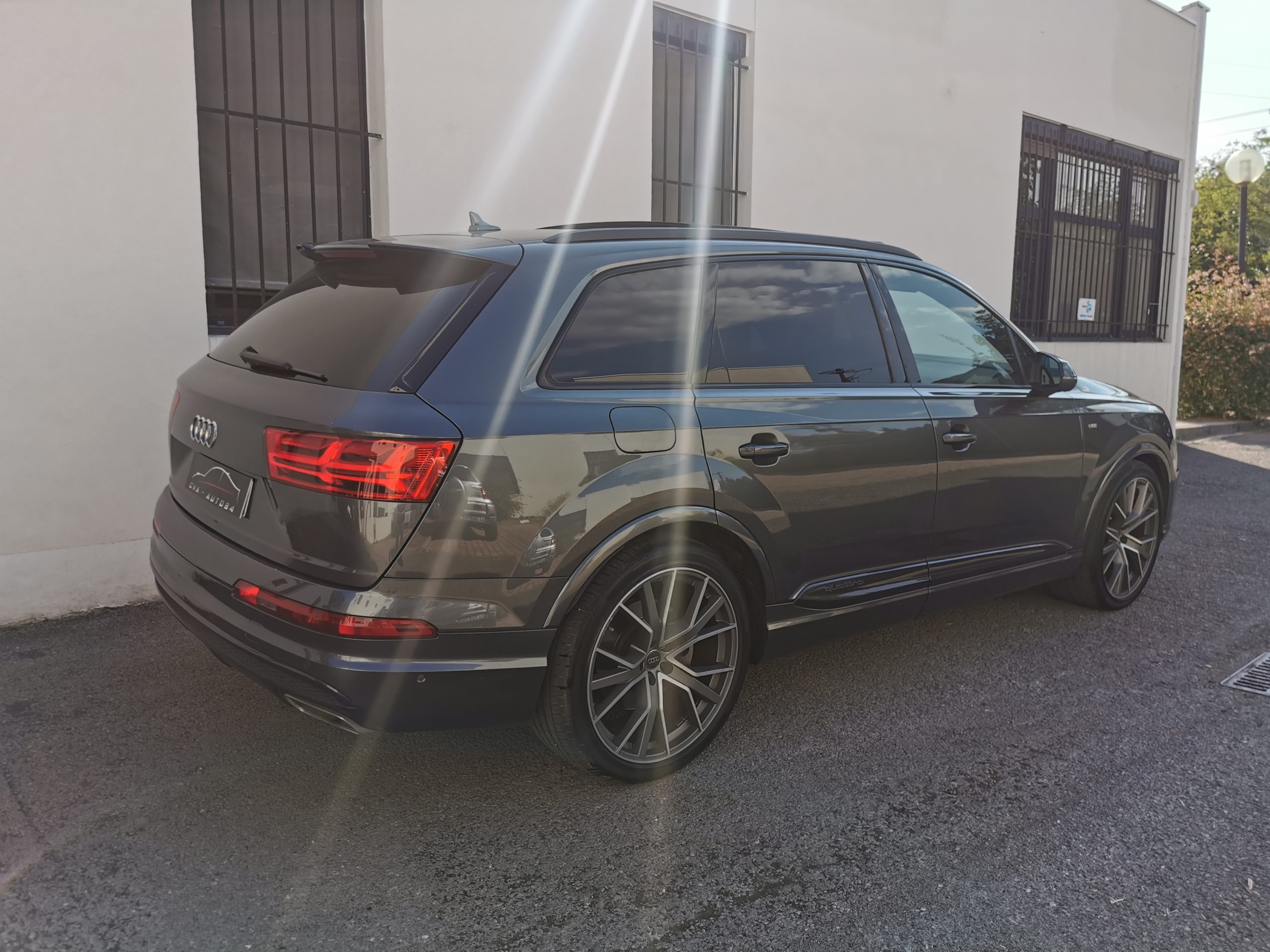 AUDI Q7 3.0L TDI 231CH QUATTRO S-LINE S-TRONIC