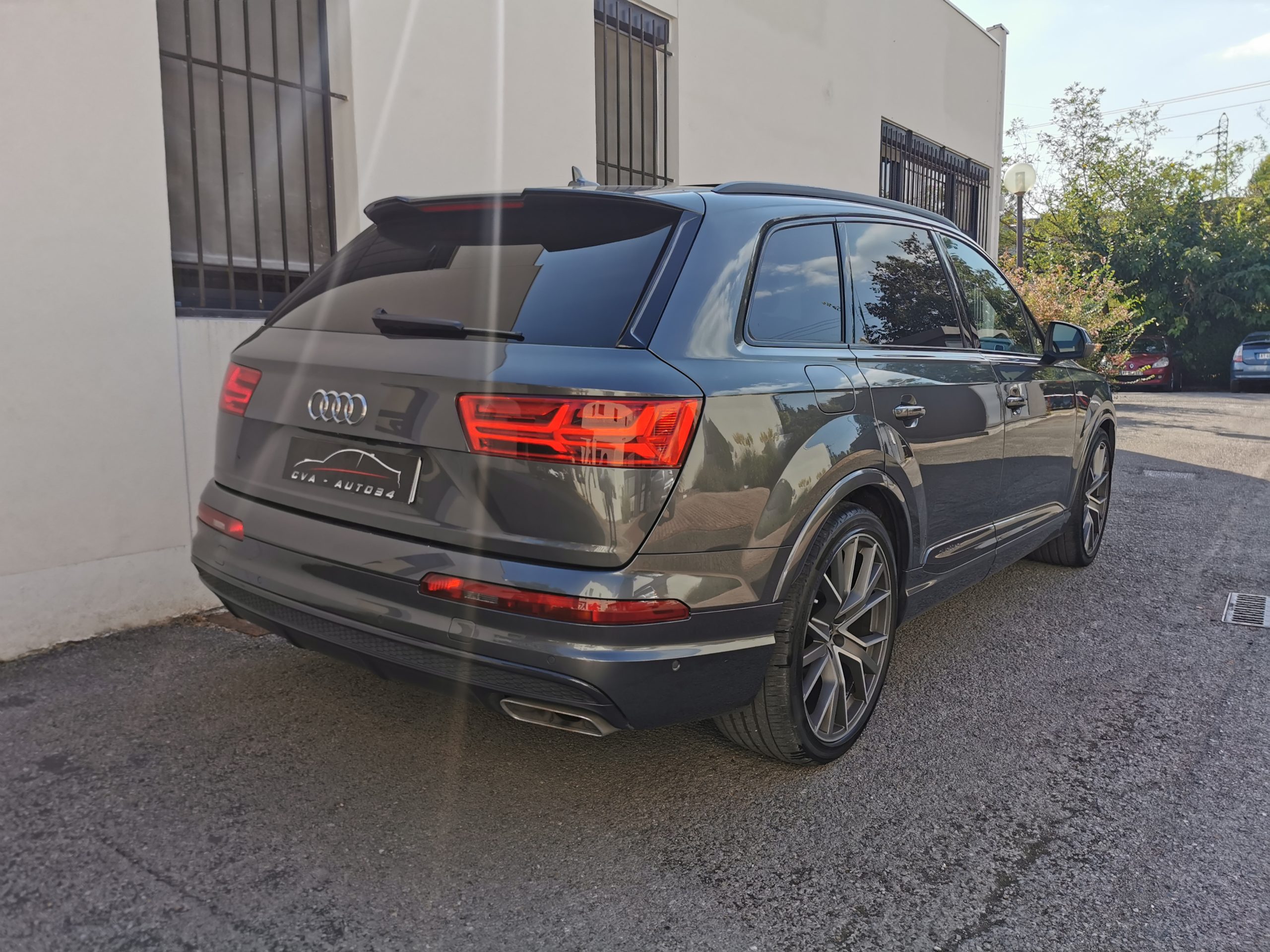 AUDI Q7 3.0L TDI 231CH QUATTRO S-LINE S-TRONIC