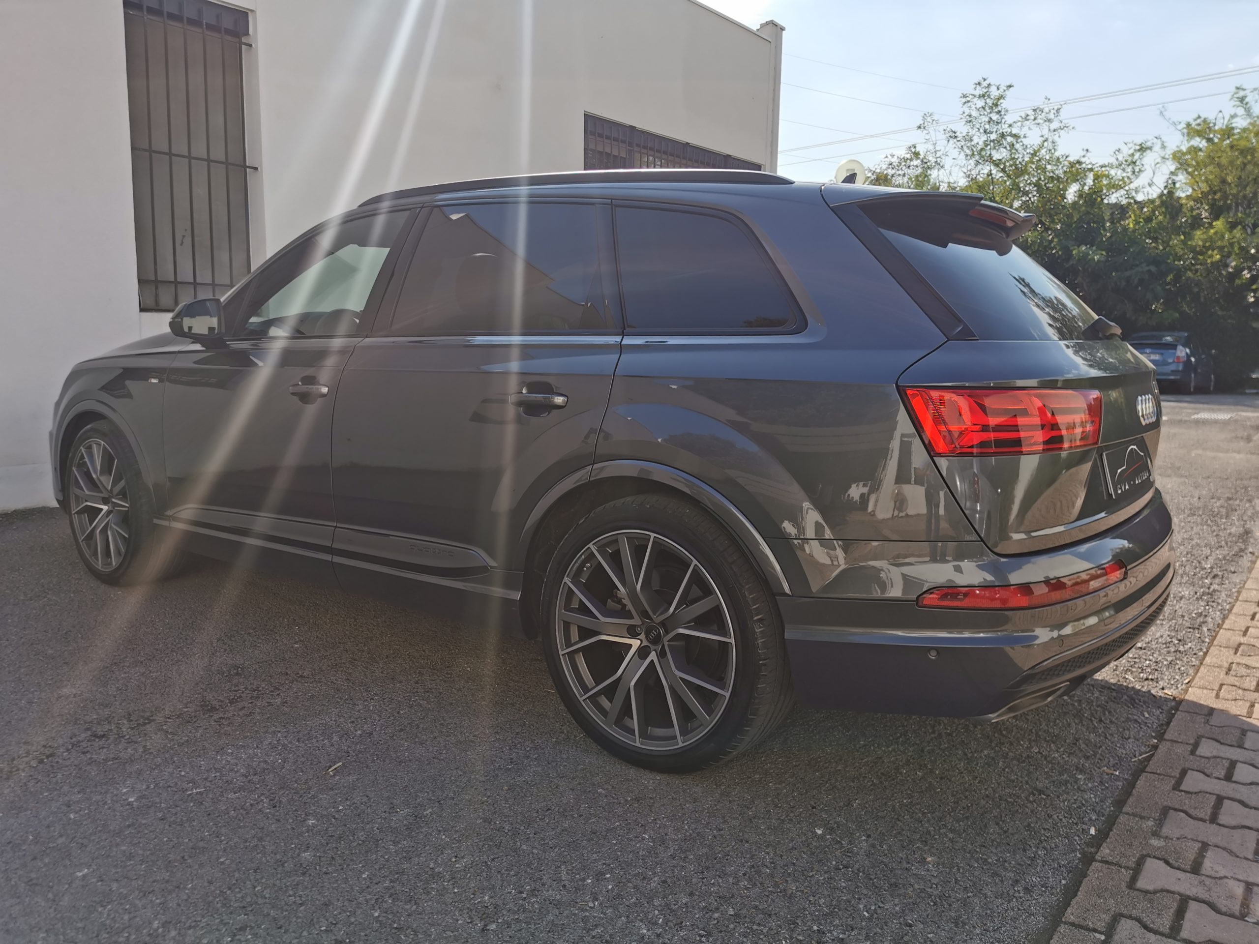 AUDI Q7 3.0L TDI 231CH QUATTRO S-LINE S-TRONIC