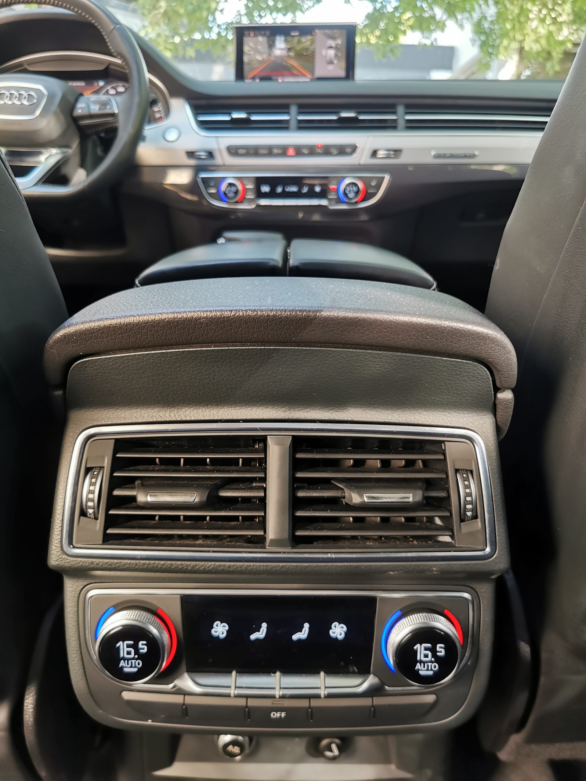 AUDI Q7 3.0L TDI 231CH QUATTRO S-LINE S-TRONIC