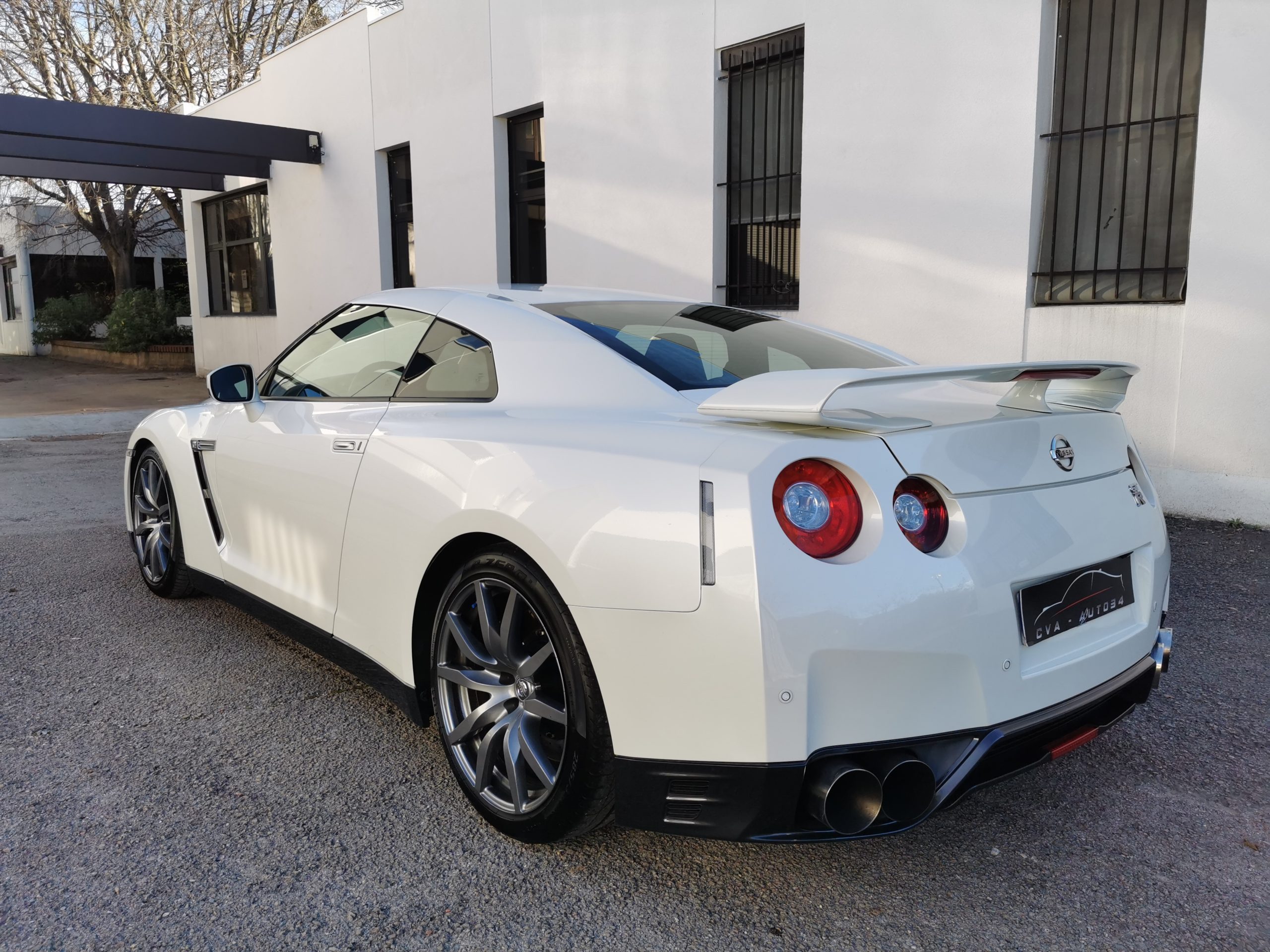 NISSAN GT-R 3.8L V6 610CH BLACK EDITION