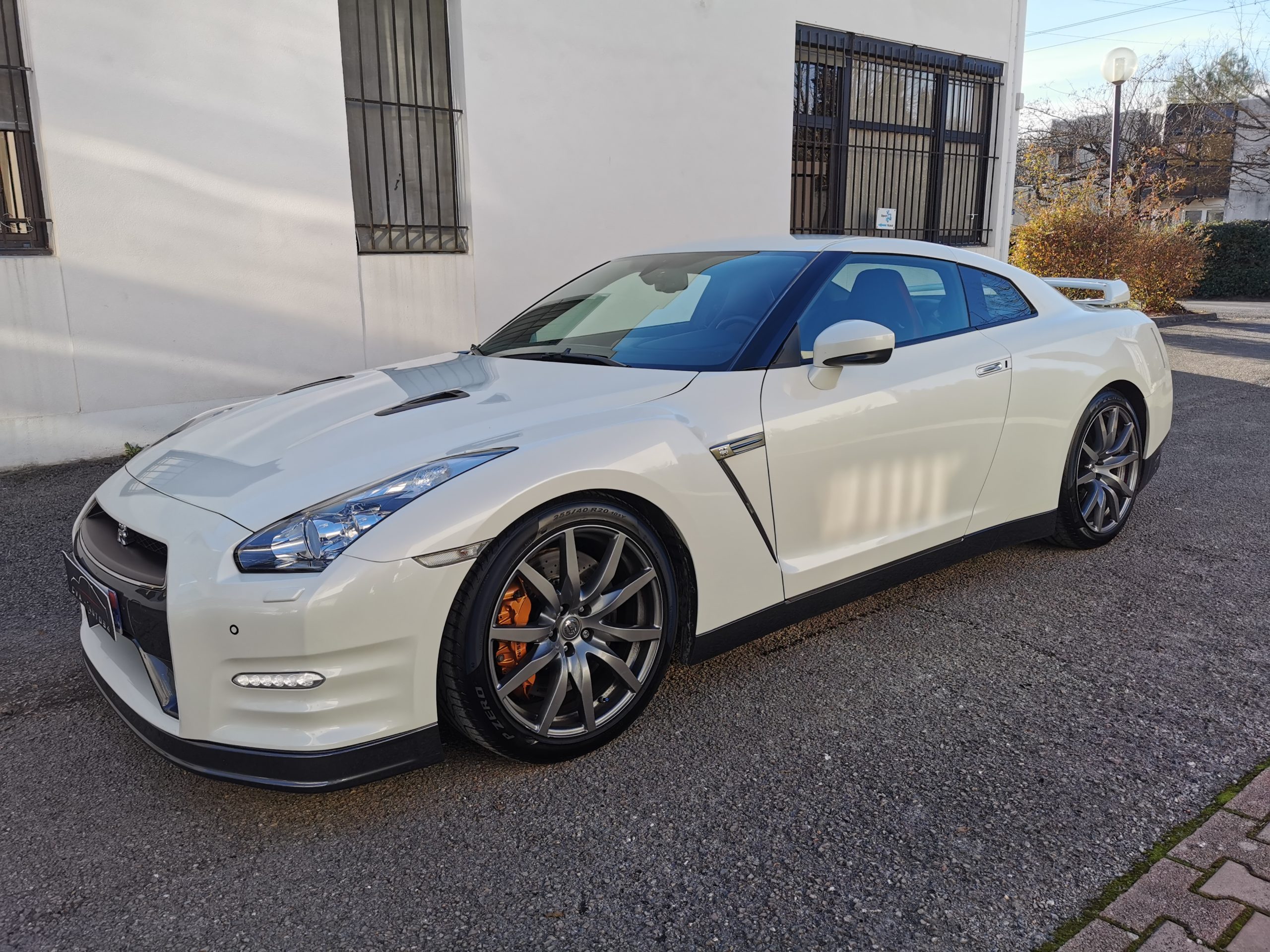 NISSAN GT-R 3.8L V6 610CH BLACK EDITION