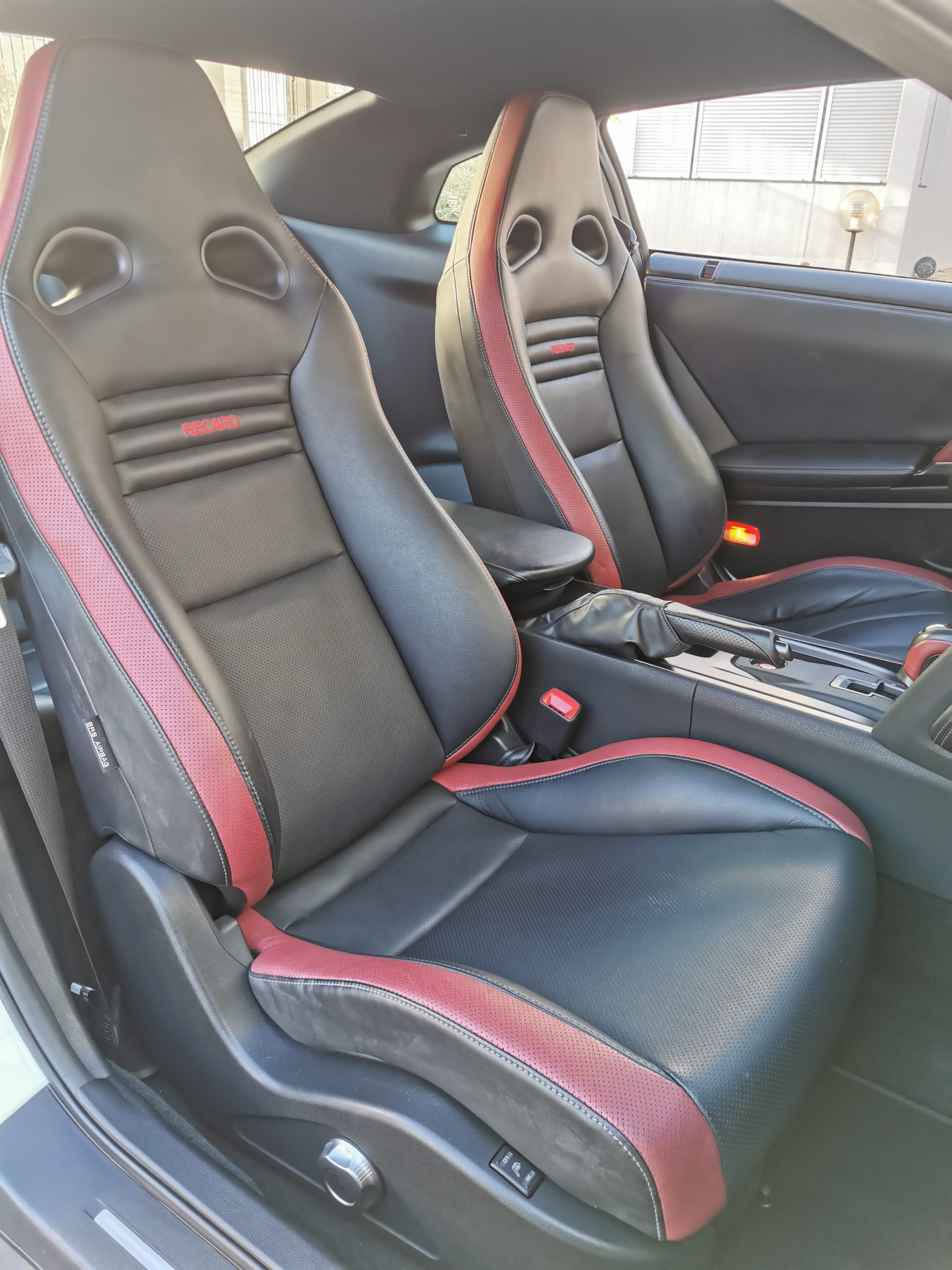NISSAN GT-R 3.8L V6 610CH BLACK EDITION