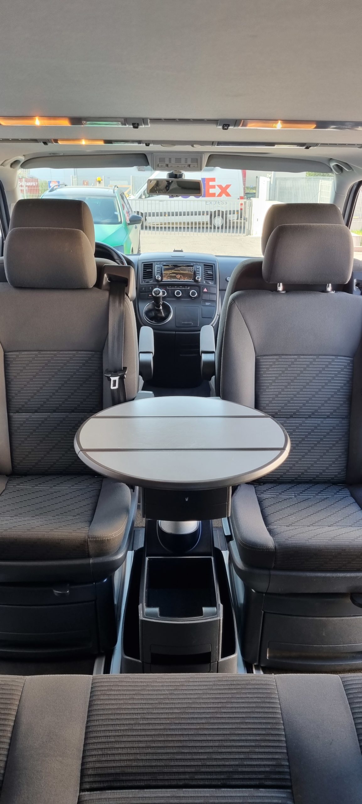 VOLKSWAGEN MULTIVAN 7 PLACES LOOK EDITION 25