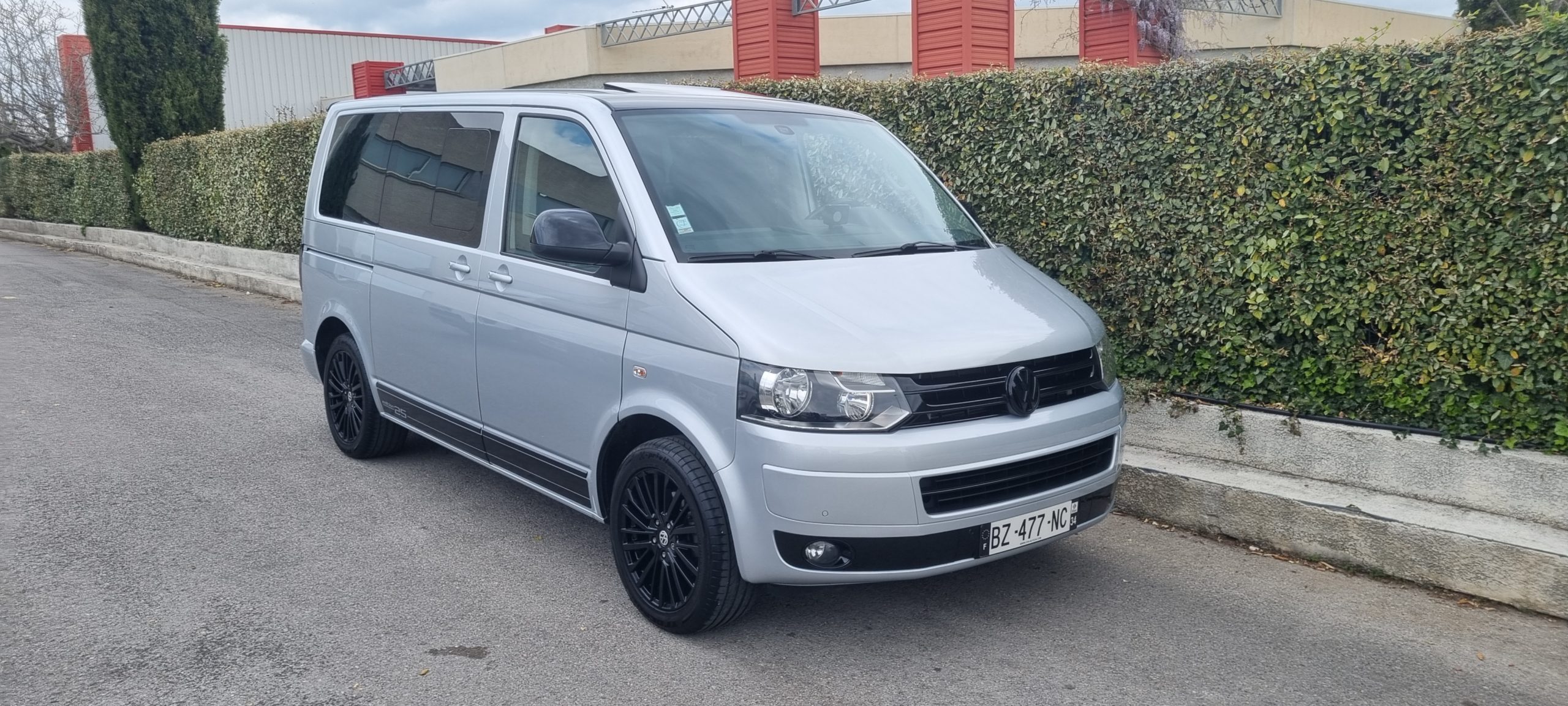 VOLKSWAGEN MULTIVAN 7 PLACES LOOK EDITION 25