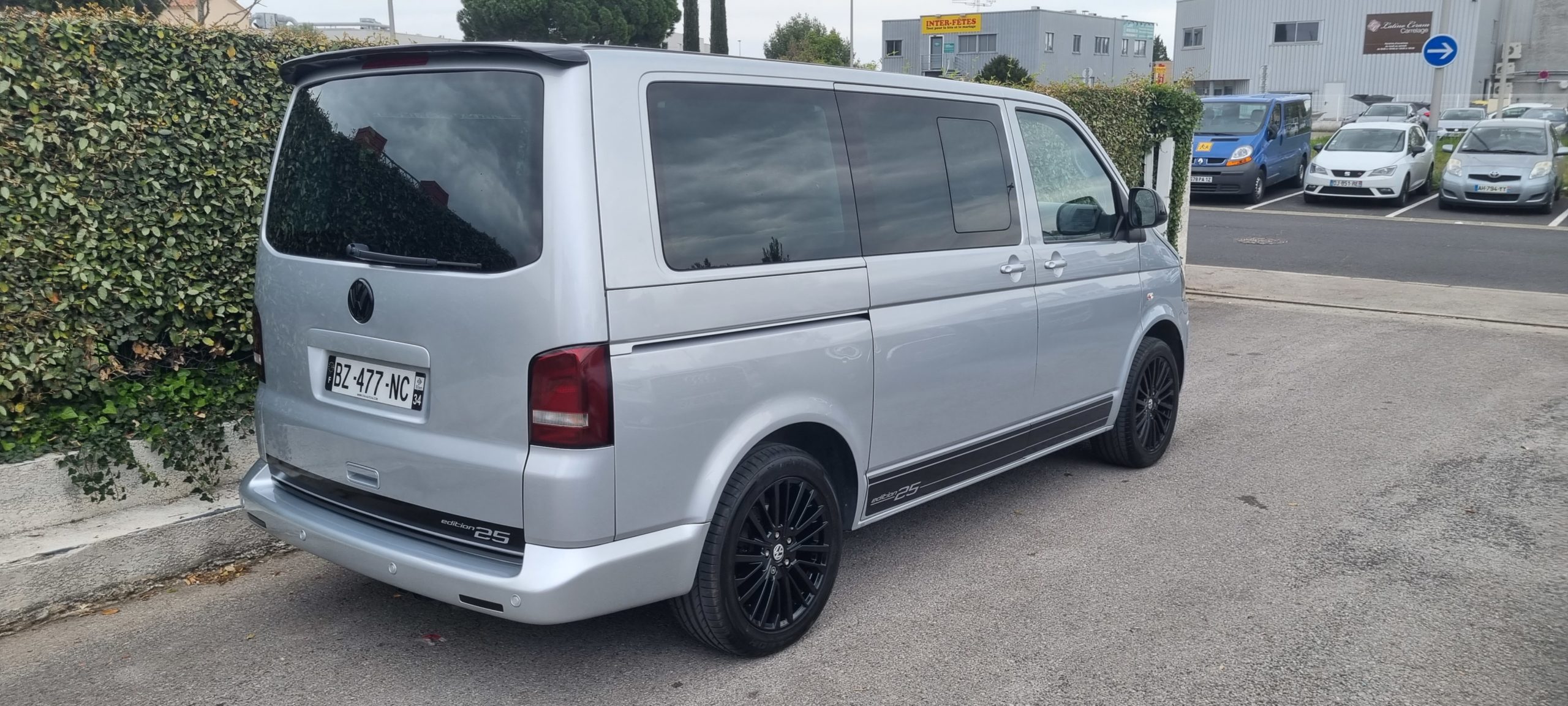 VOLKSWAGEN MULTIVAN 7 PLACES LOOK EDITION 25