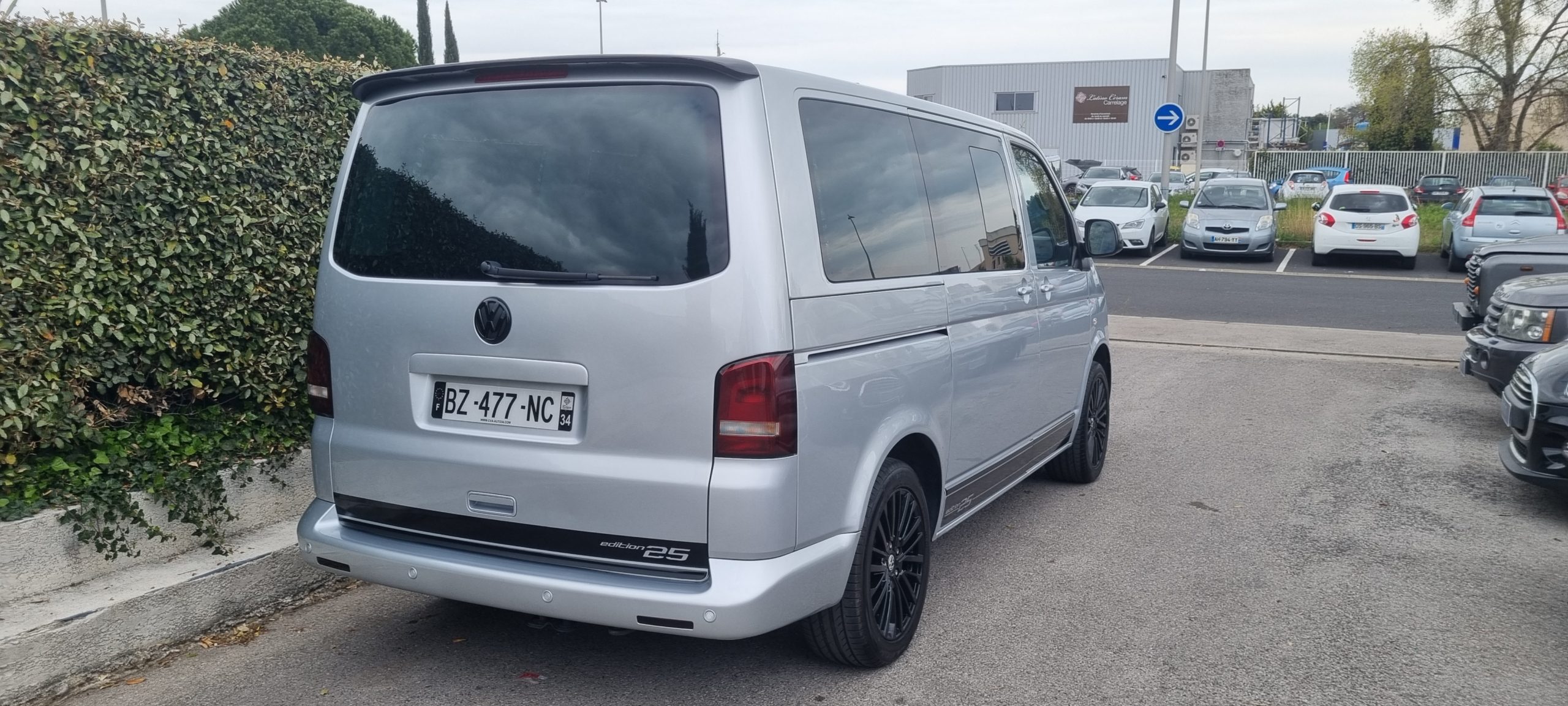VOLKSWAGEN MULTIVAN 7 PLACES LOOK EDITION 25