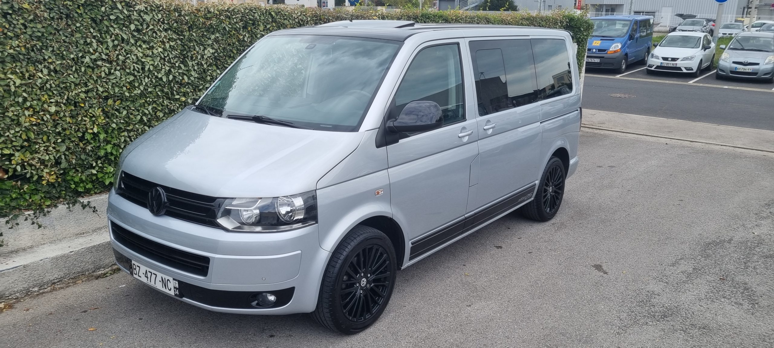 VOLKSWAGEN MULTIVAN 7 PLACES LOOK EDITION 25