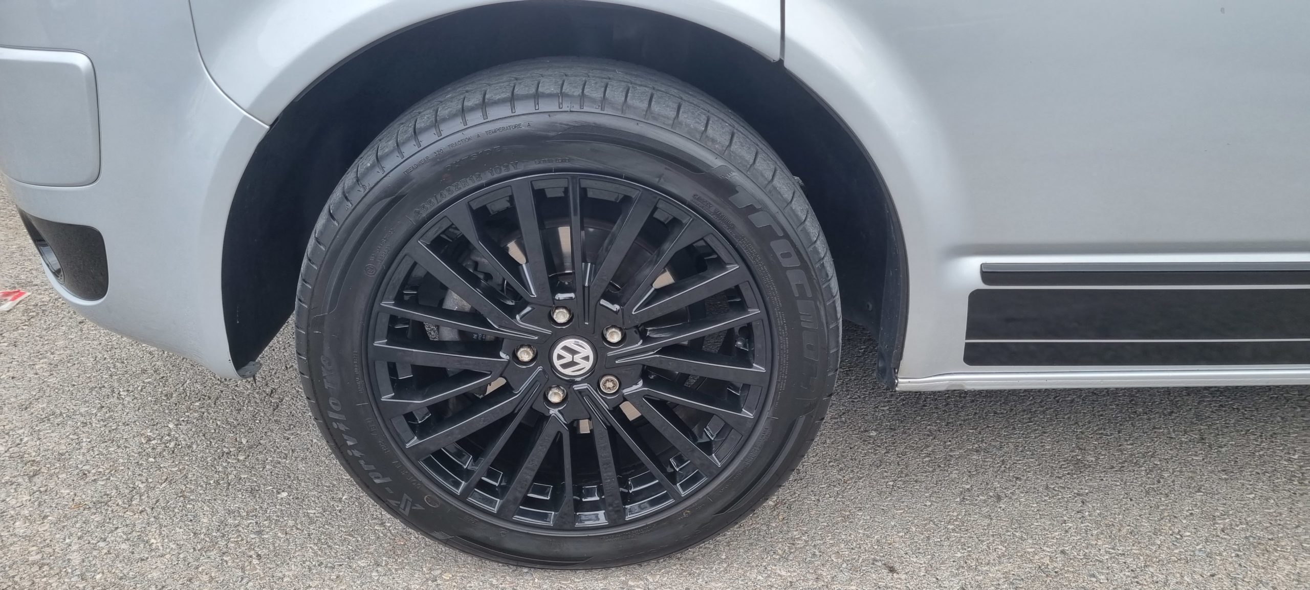 VOLKSWAGEN MULTIVAN 7 PLACES LOOK EDITION 25