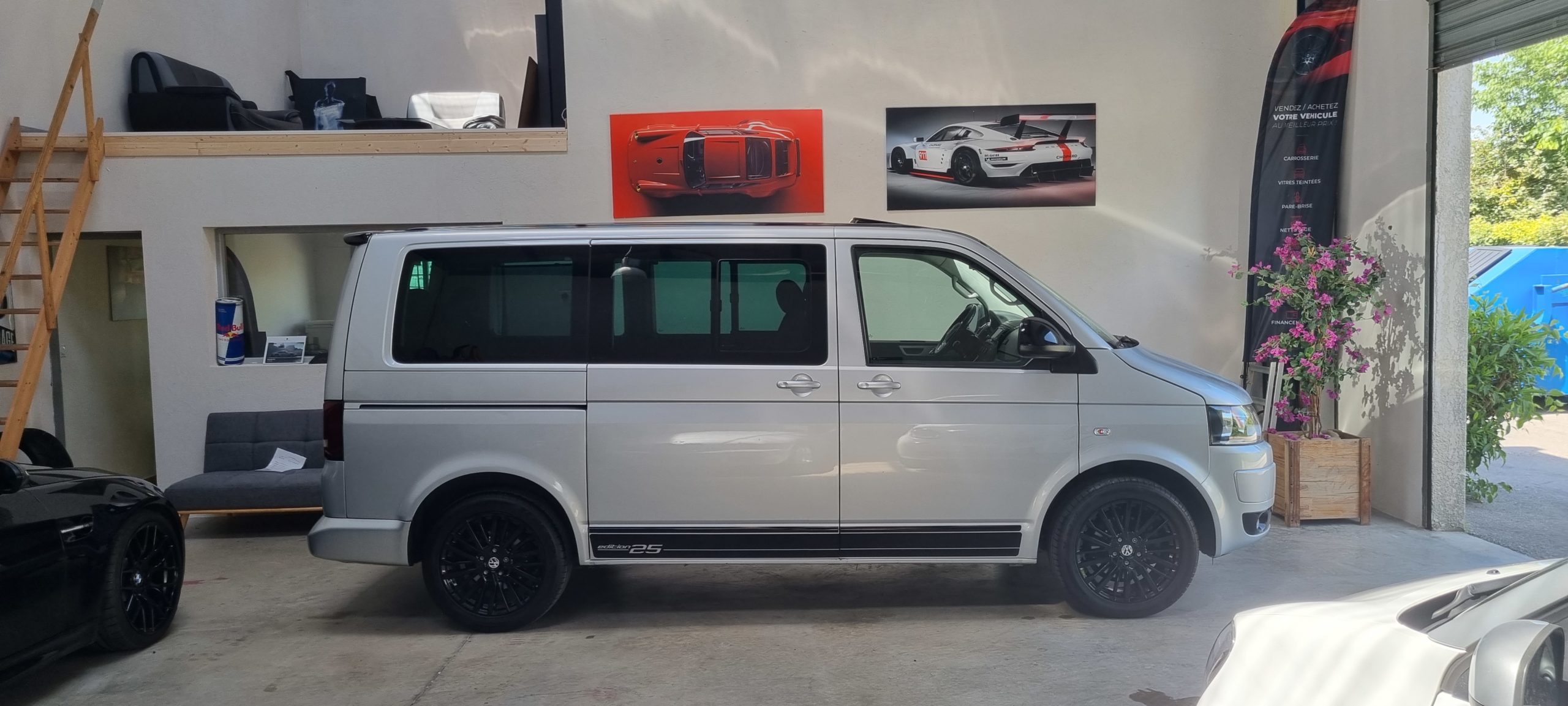 VOLKSWAGEN MULTIVAN 7 PLACES LOOK EDITION 25