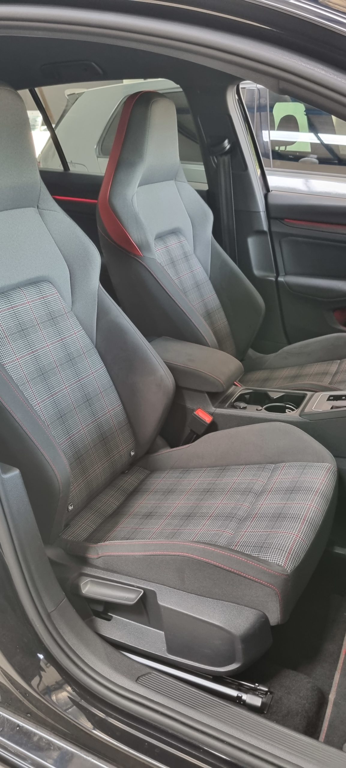 VOLKSWAGEN GOLF 8 GTI 2.0L TURBO 245CH DSG