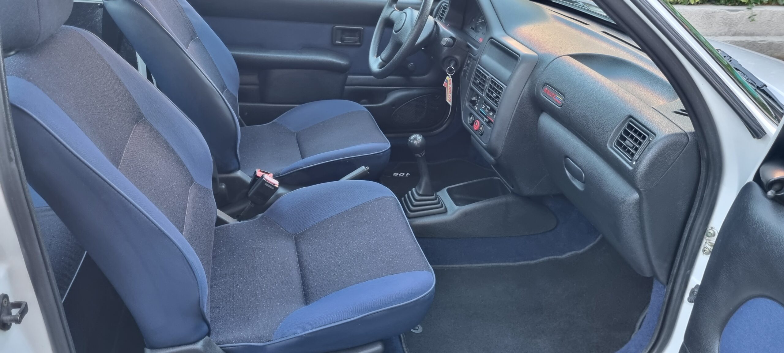 PEUGEOT 106 RALLYE “Version Light”