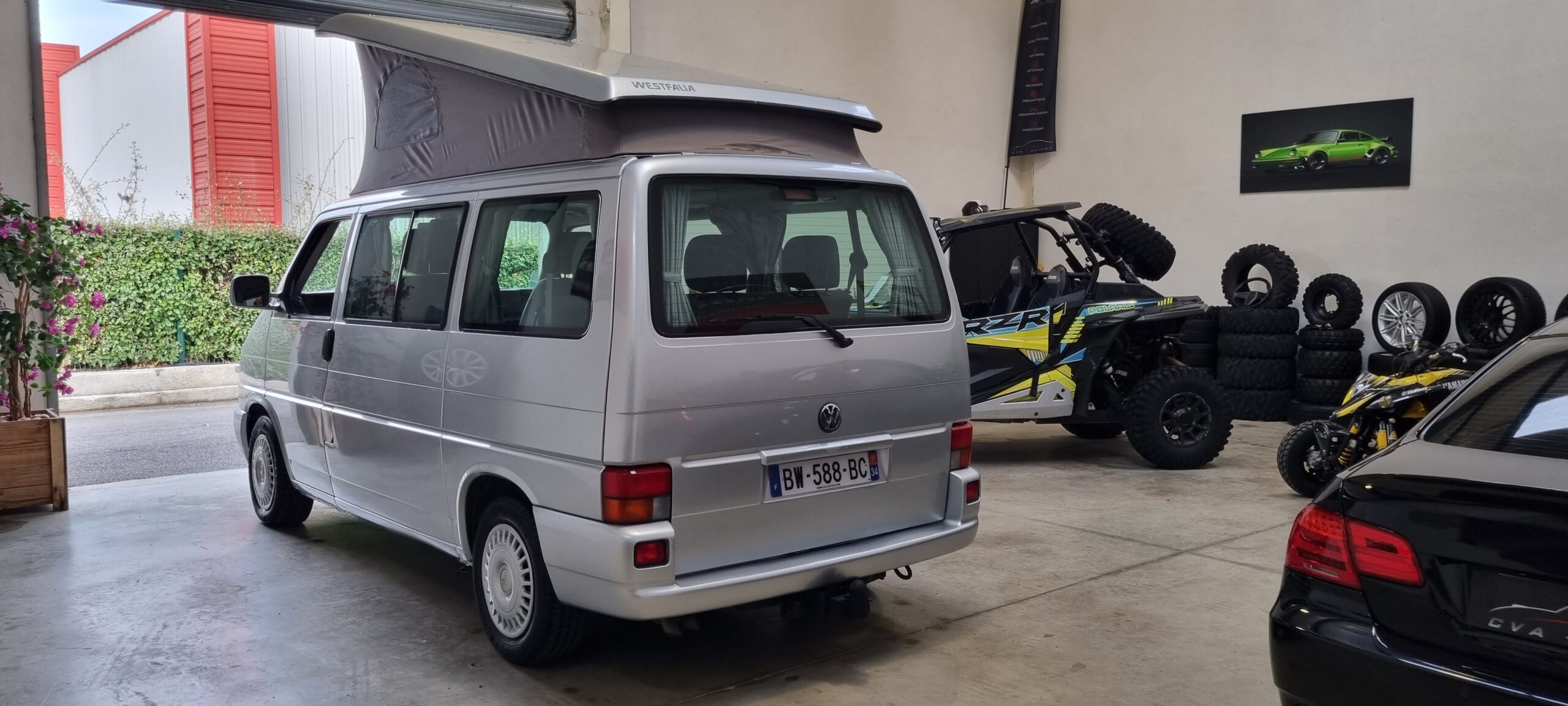 VOLKSWAGEN MULTIVAN WESTFALIA 2.5L TDI 102 CH (5 cylindres)