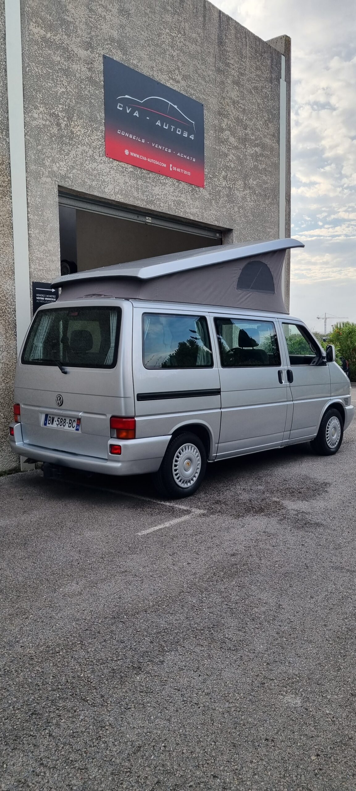 VOLKSWAGEN MULTIVAN WESTFALIA 2.5L TDI 102 CH (5 cylindres)