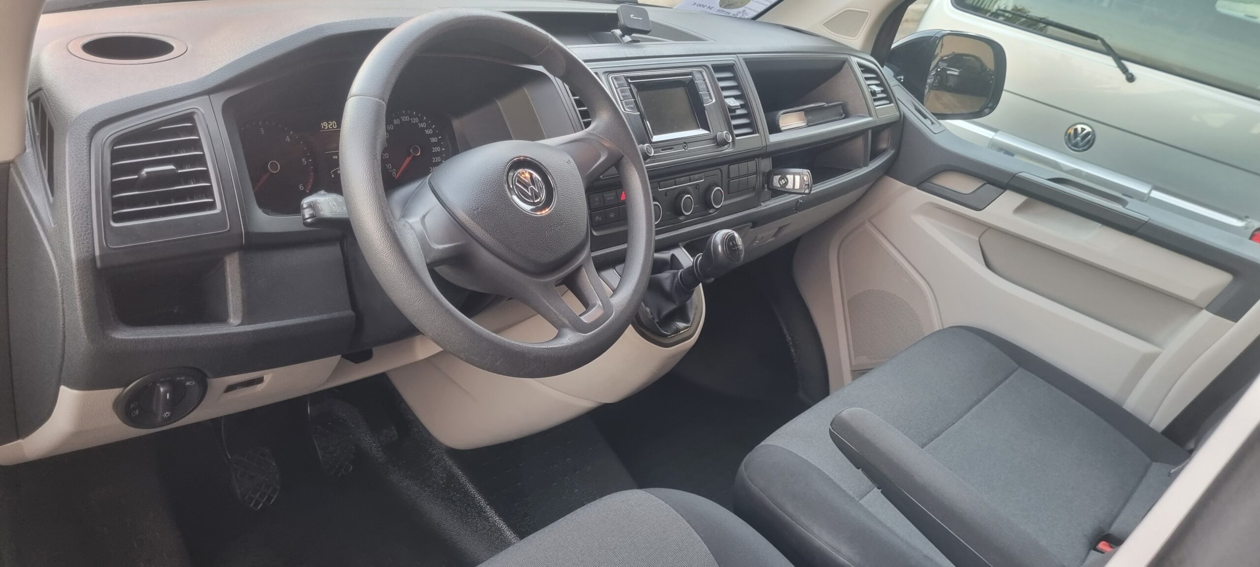 VOLKSWAGEN TRANSPORTER 2.0L TDI 150CH “LOOK UNIQUE”