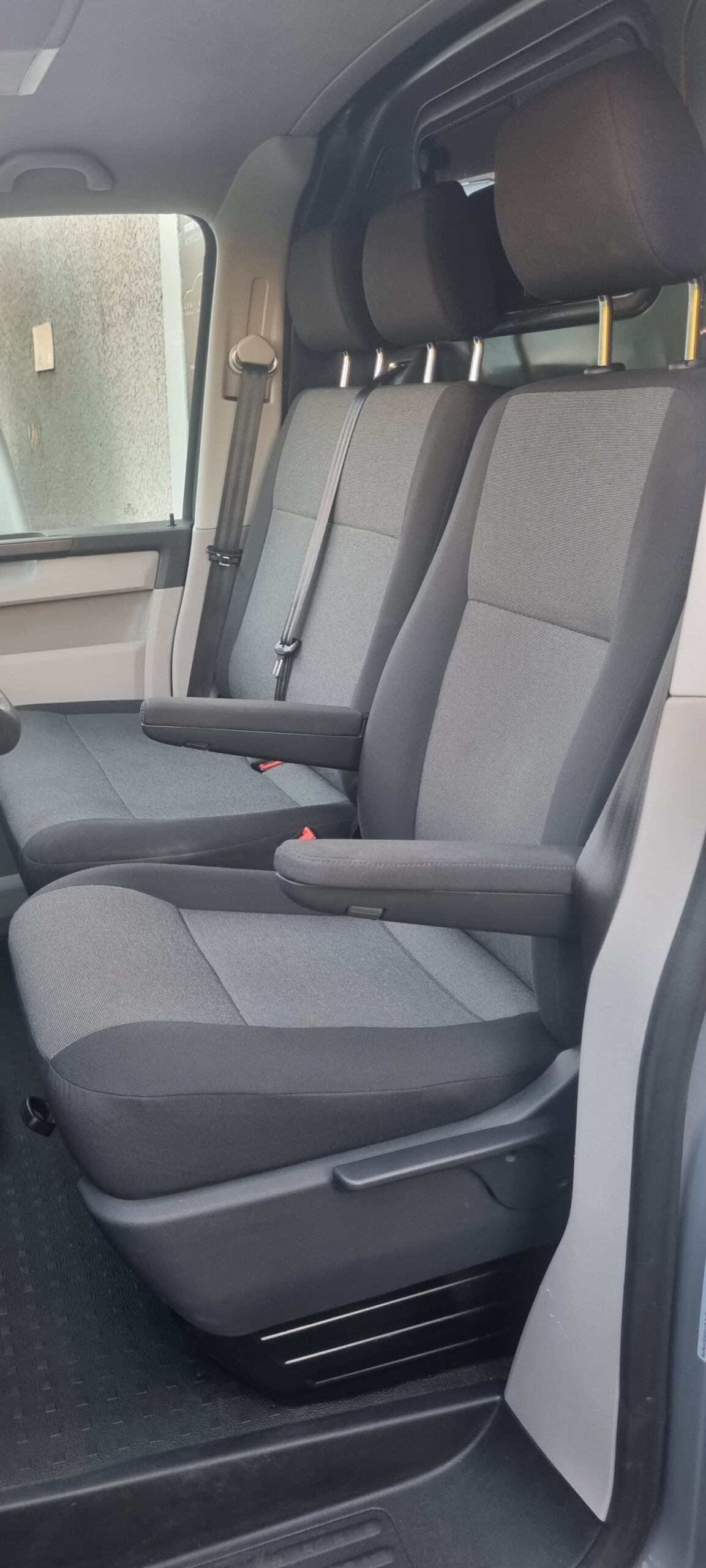 VOLKSWAGEN TRANSPORTER 2.0L TDI 150CH “LOOK UNIQUE”