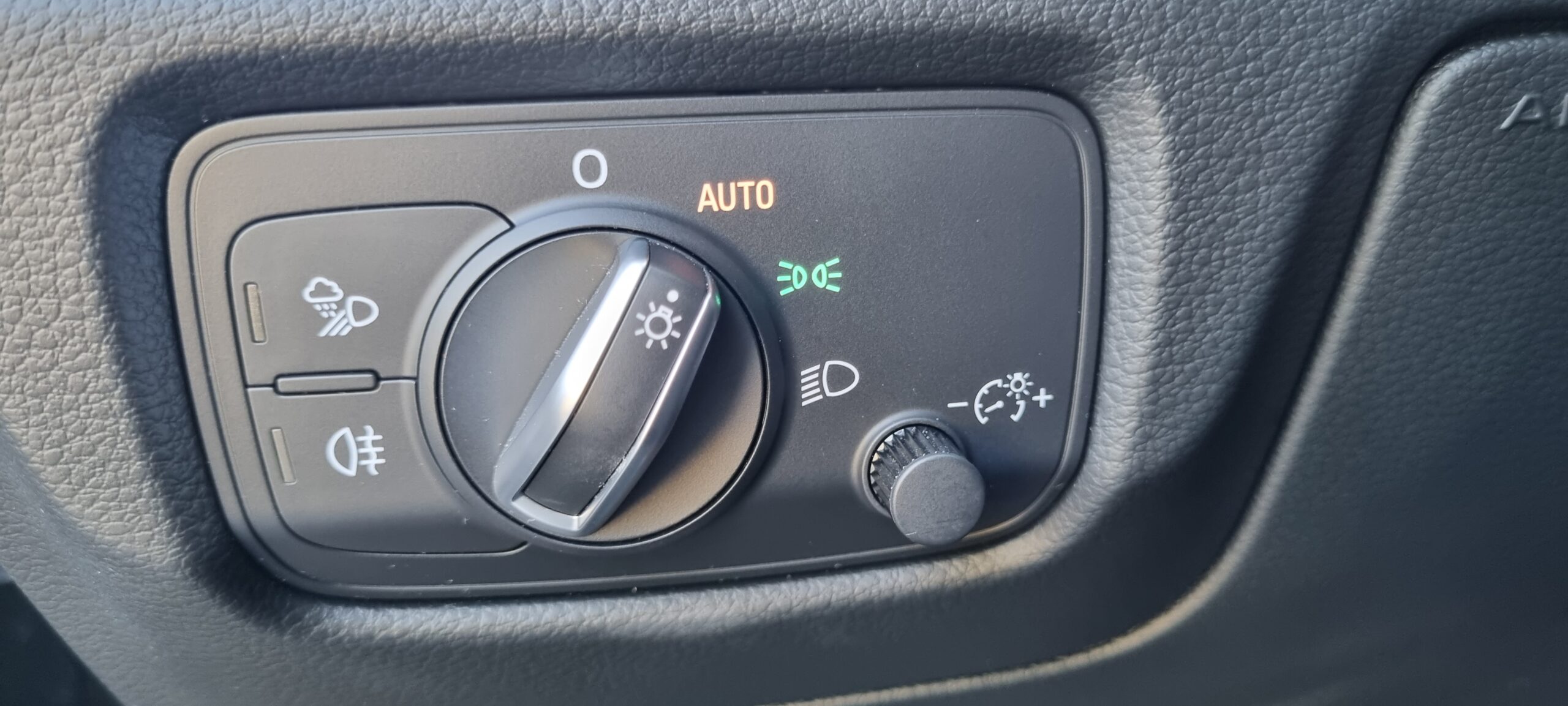 AUDI A3 SPORTBACK 2.0L TDI 150CH QUATTRO DESIGN LUXE PACK S-LINE