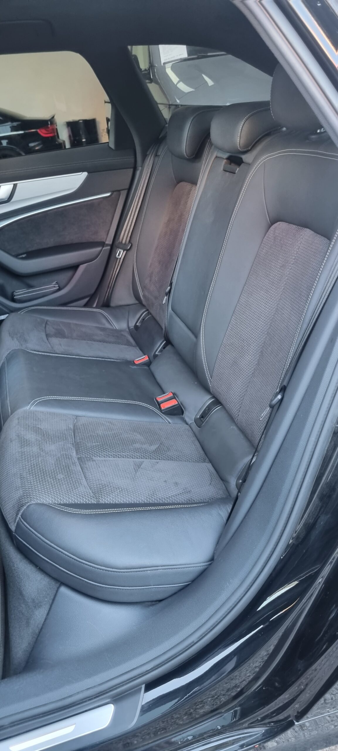 AUDI A6 AVANT 3.0L TDI 204CH S-LINE