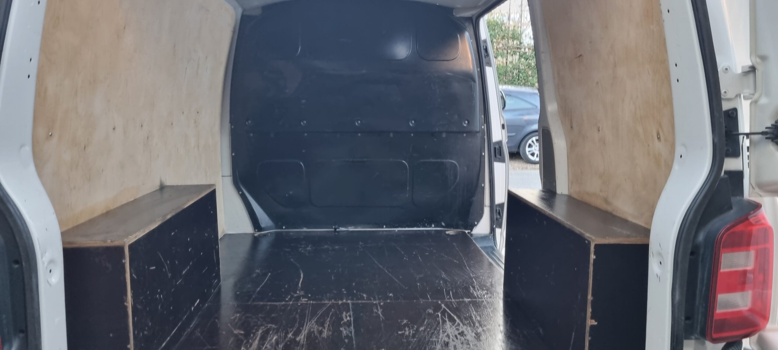 VOLKSWAGEN TRANSPORTER T6 2.0L TDI 150 CH LOOK EDITION T6.1