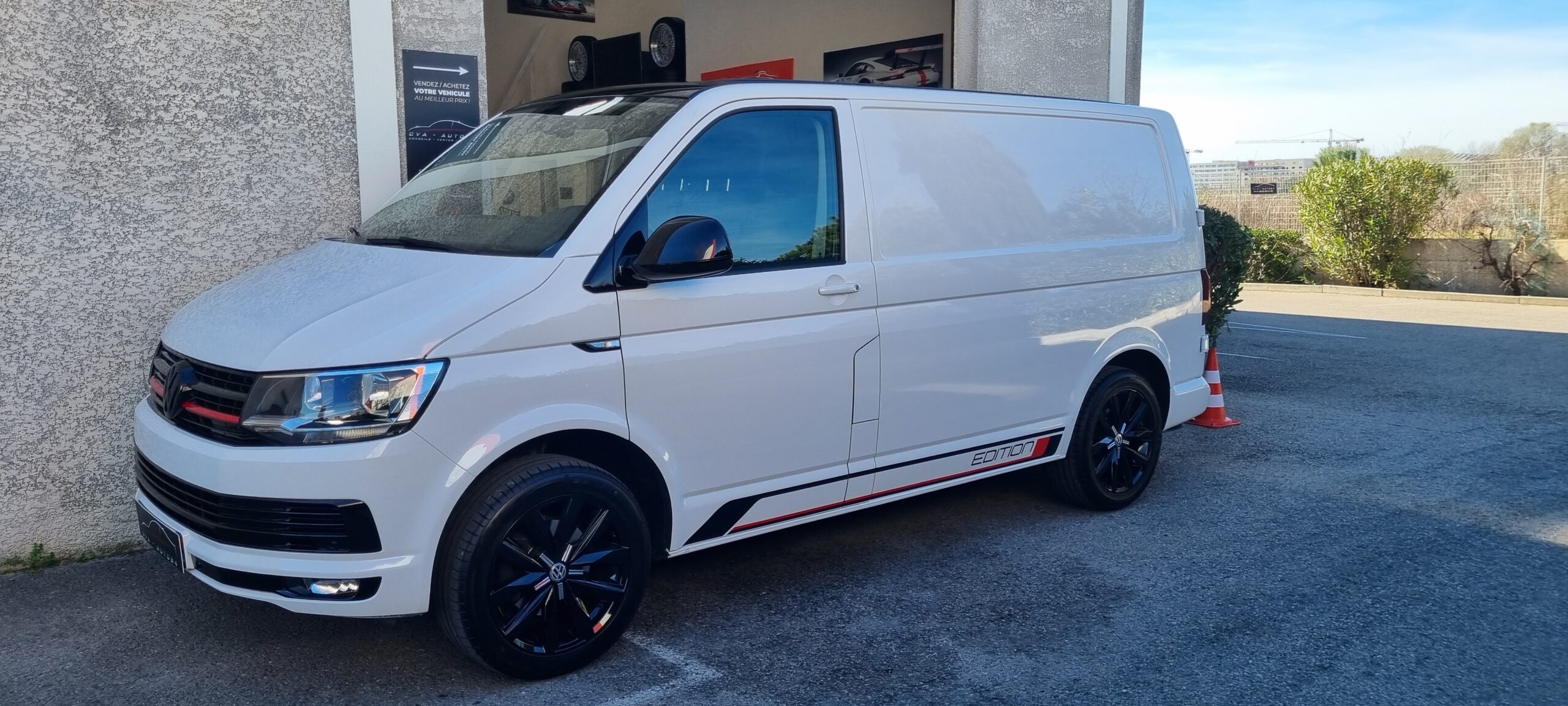 VOLKSWAGEN TRANSPORTER T6 2.0L TDI 150 CH LOOK EDITION T6.1