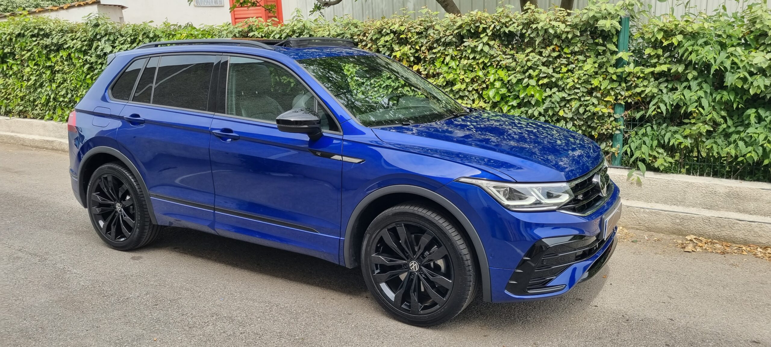 VOLKSWAGEN TIGUAN 2.0L TDI 200CH EXCLUSIVE R-LINE