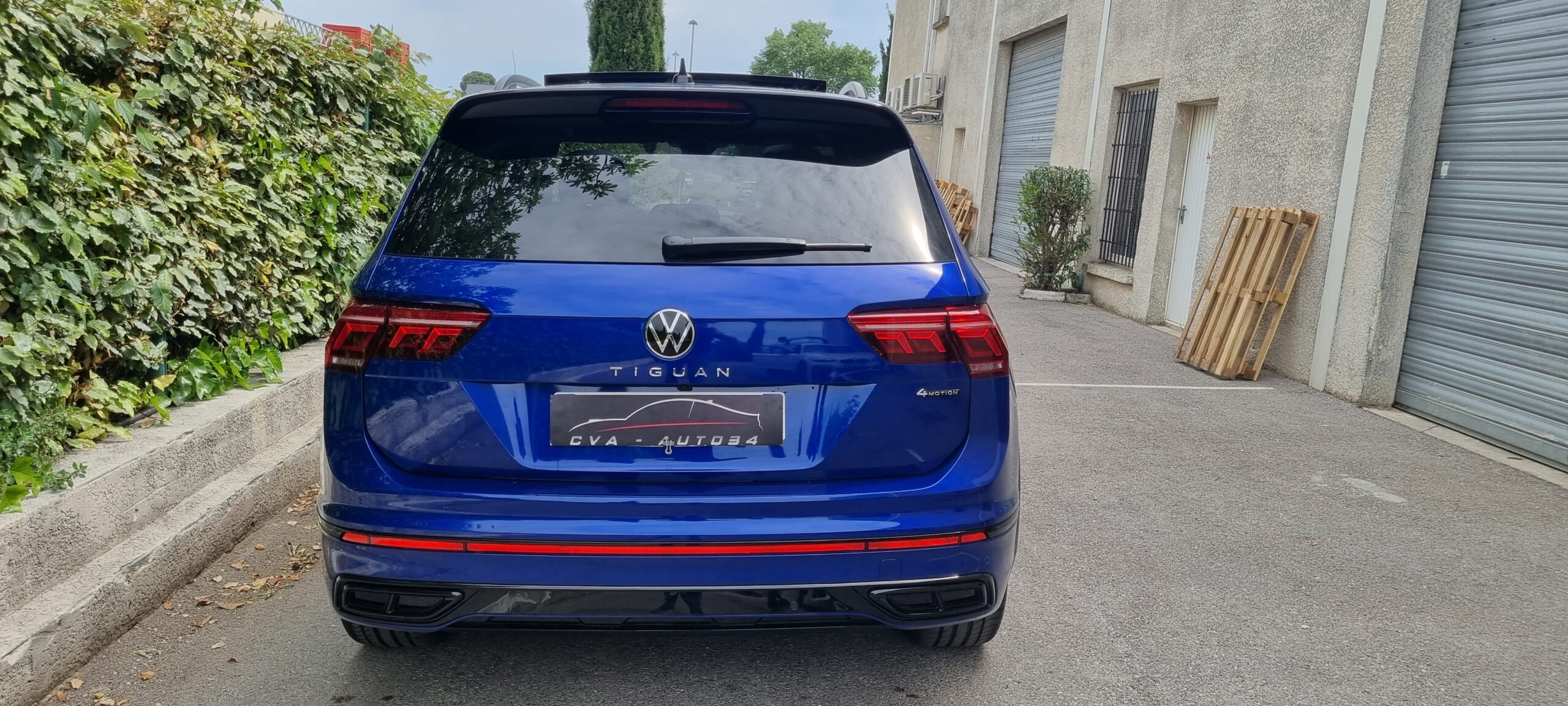 VOLKSWAGEN TIGUAN 2.0L TDI 200CH EXCLUSIVE R-LINE