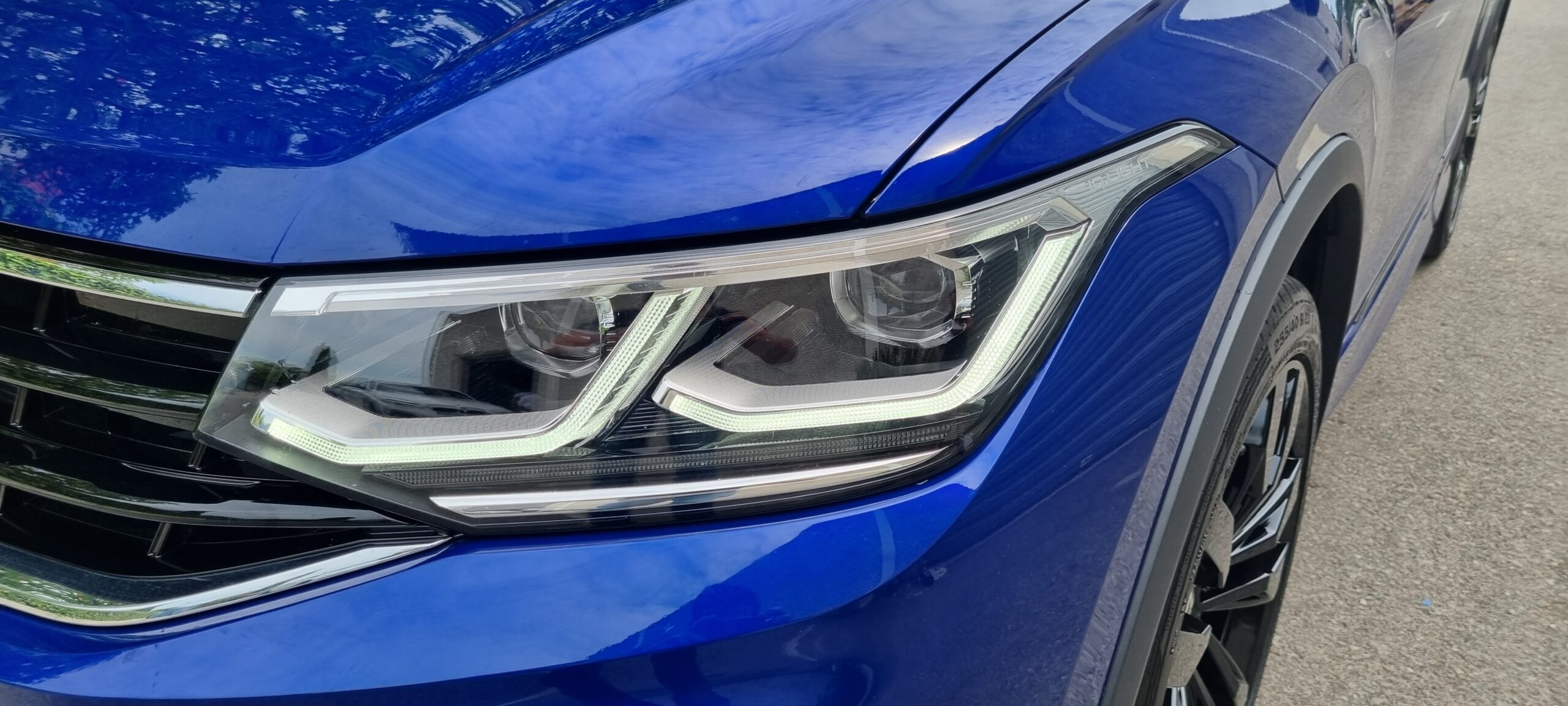 VOLKSWAGEN TIGUAN 2.0L TDI 200CH EXCLUSIVE R-LINE