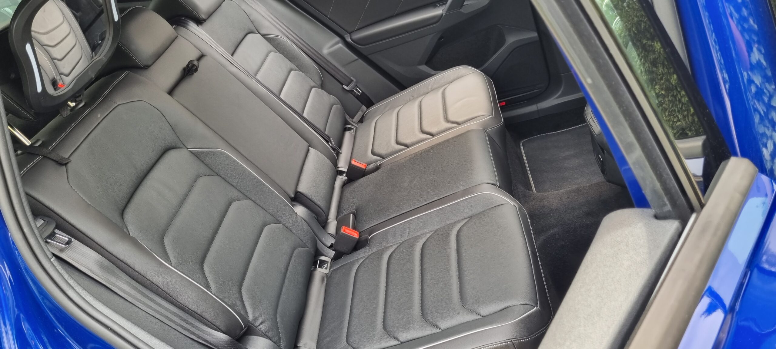 VOLKSWAGEN TIGUAN 2.0L TDI 200CH EXCLUSIVE R-LINE