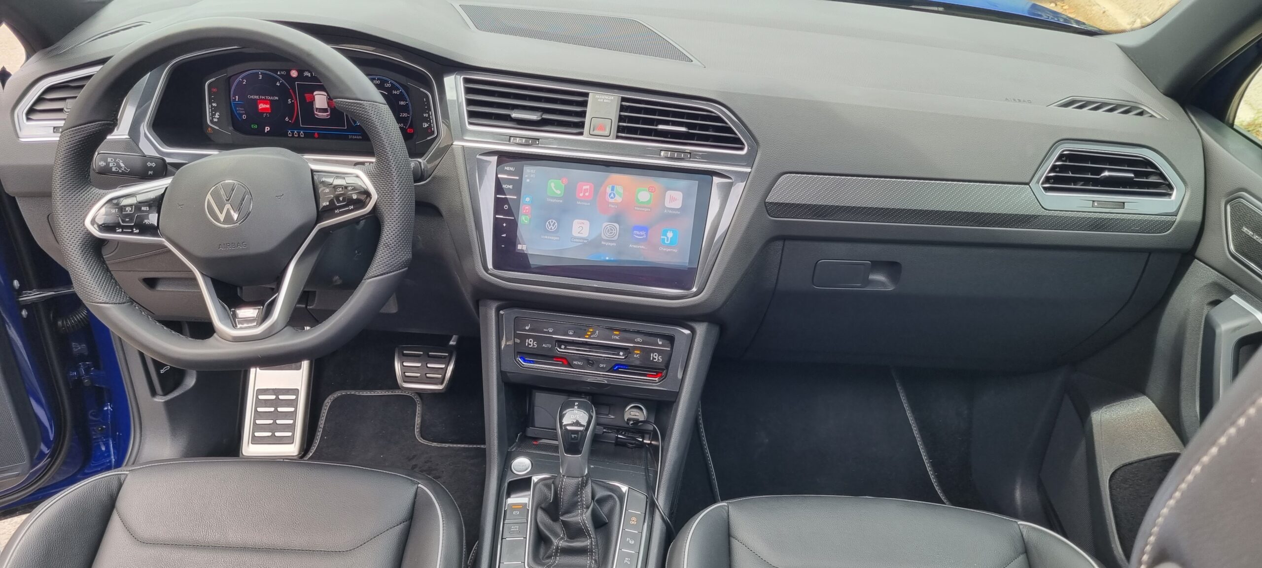 VOLKSWAGEN TIGUAN 2.0L TDI 200CH EXCLUSIVE R-LINE