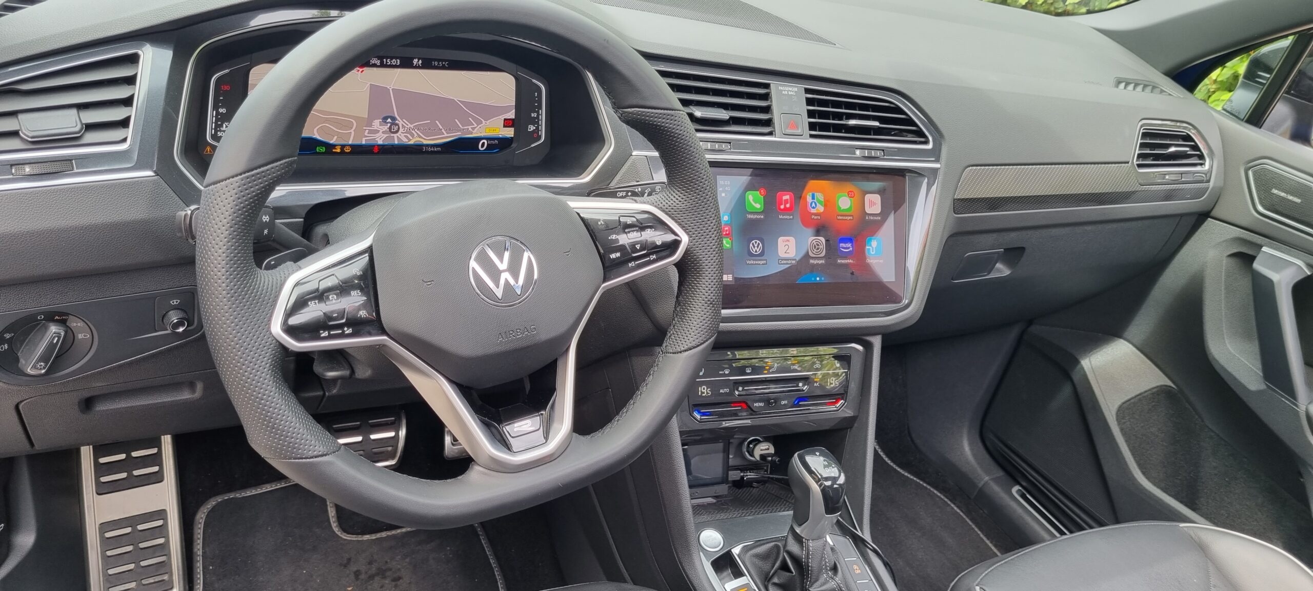 VOLKSWAGEN TIGUAN 2.0L TDI 200CH EXCLUSIVE R-LINE