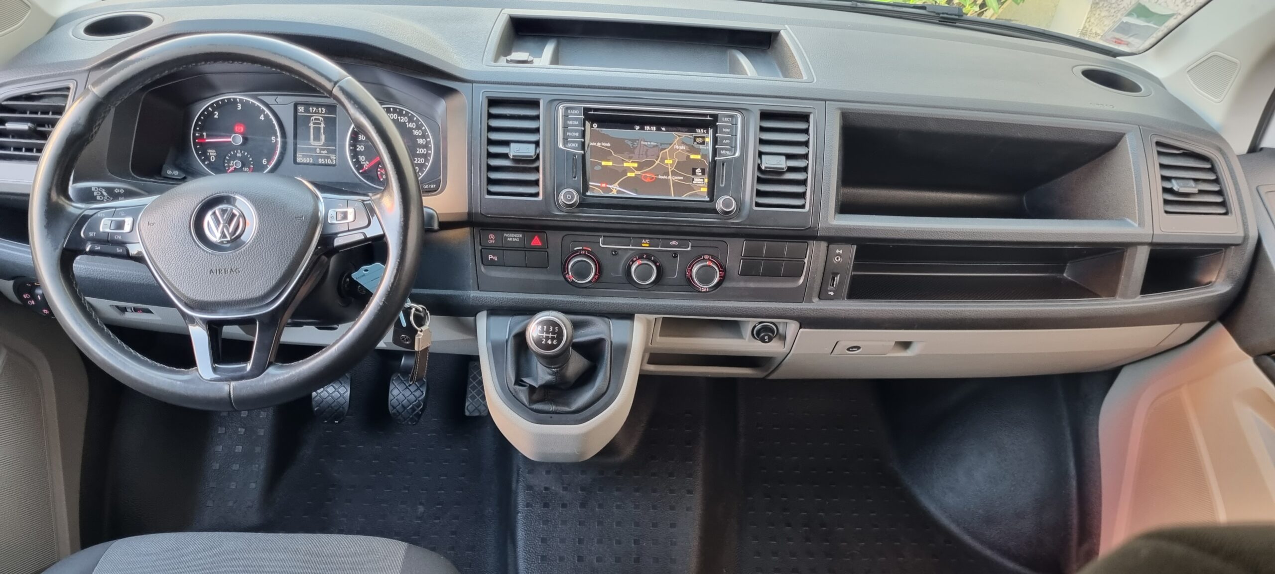 VOLKSWAGEN TRANSPORTER T6 2.0L TDI 150 CH EDITION AVEC AMENAGEMENT “CAMPING”