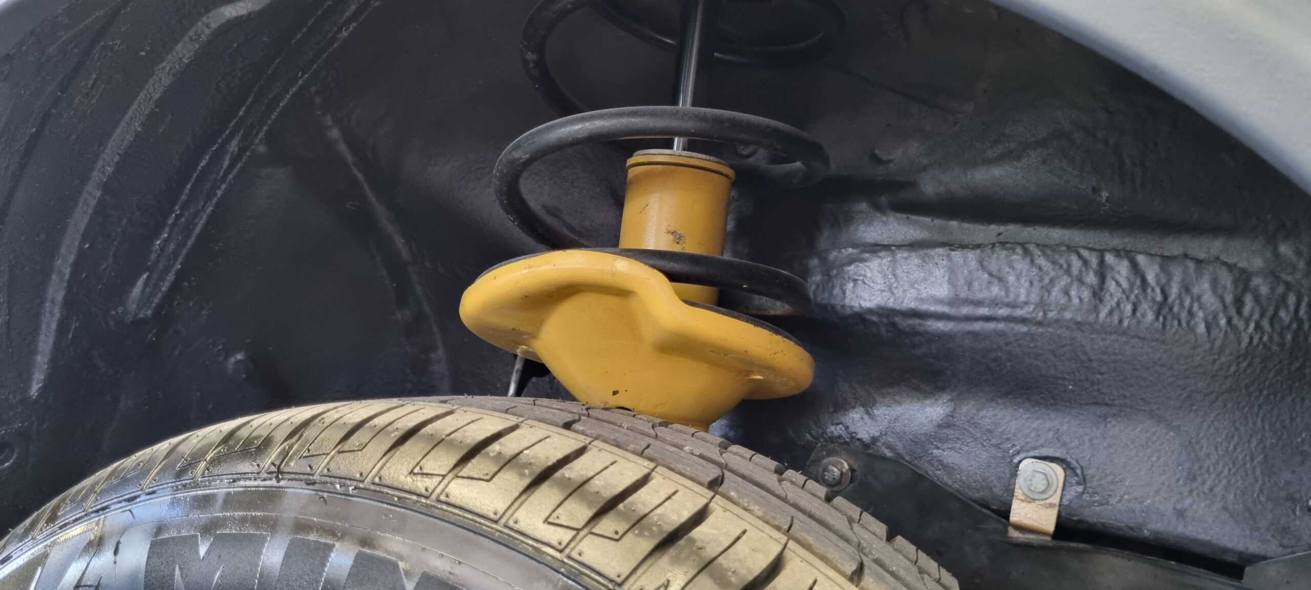 PEUGEOT 205 GTI 1.6L 115CH