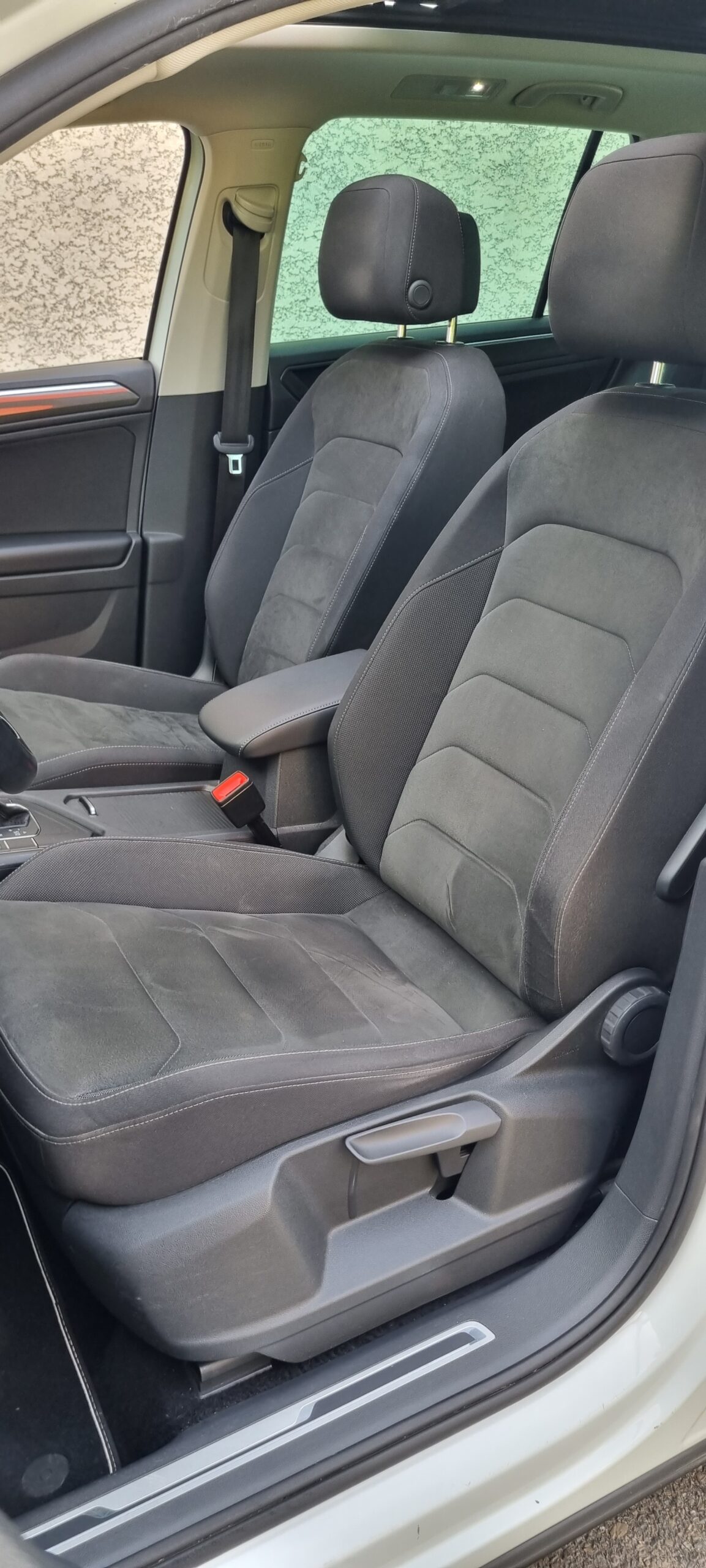 VOLKSWAGEN TIGUAN 1.5L TSI 150CH R-LINE DSG7