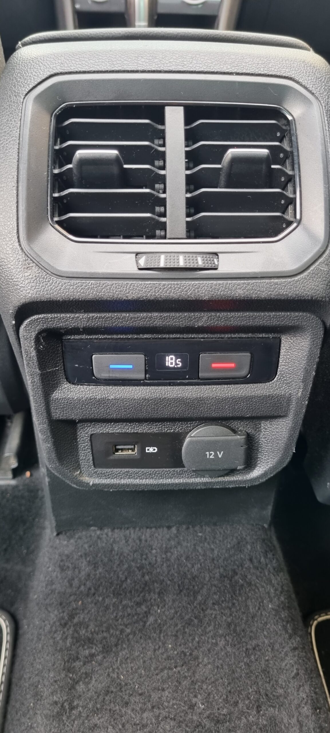 VOLKSWAGEN TIGUAN 1.5L TSI 150CH R-LINE DSG7