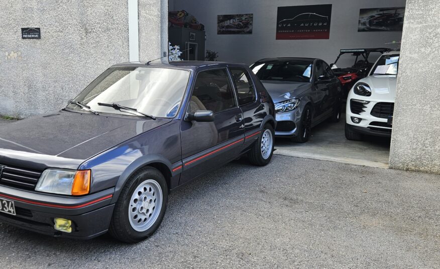 PEUGEOT 205 GTI 1.6L 115CH (RESTAURATION COMPLETE)