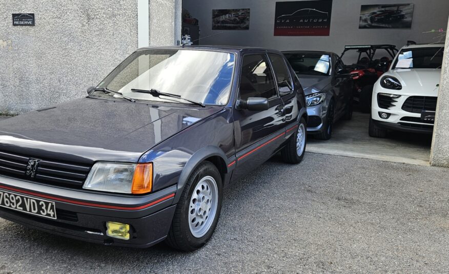 PEUGEOT 205 GTI 1.6L 115CH (RESTAURATION COMPLETE)