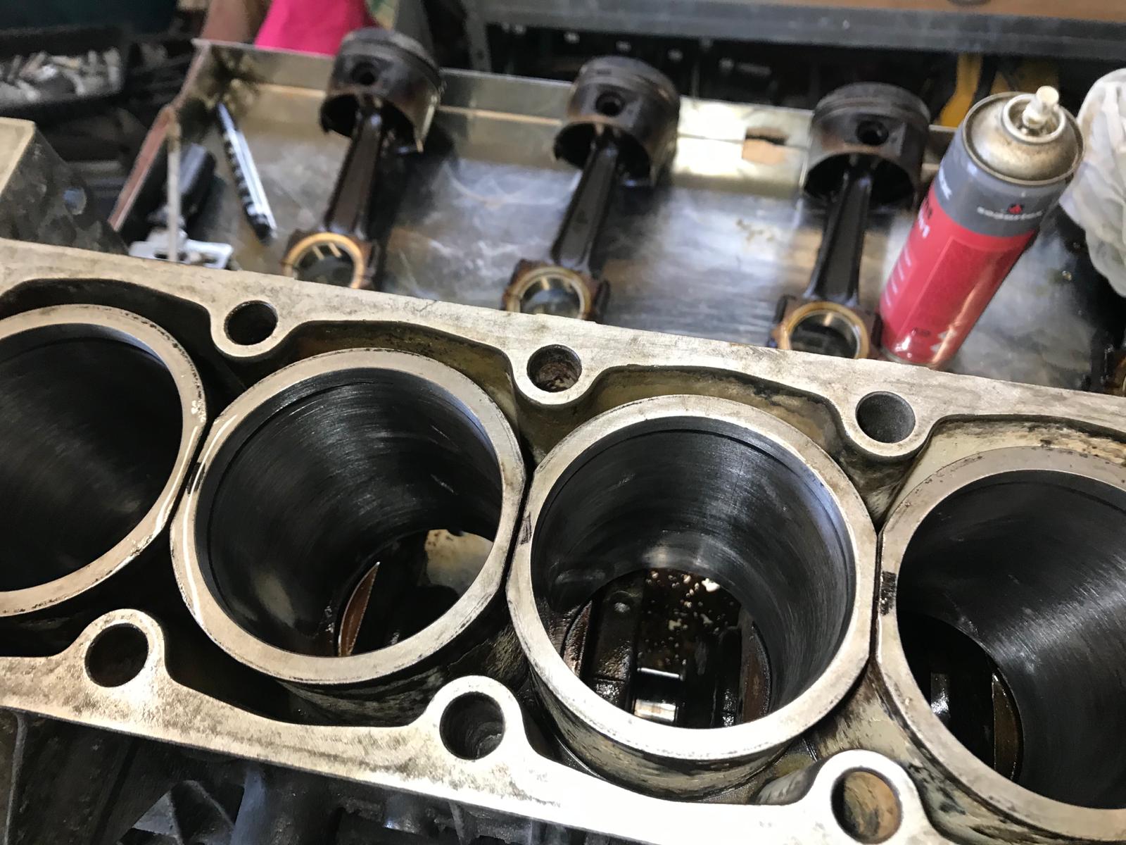 PEUGEOT 205 GTI 1.6L 115CH