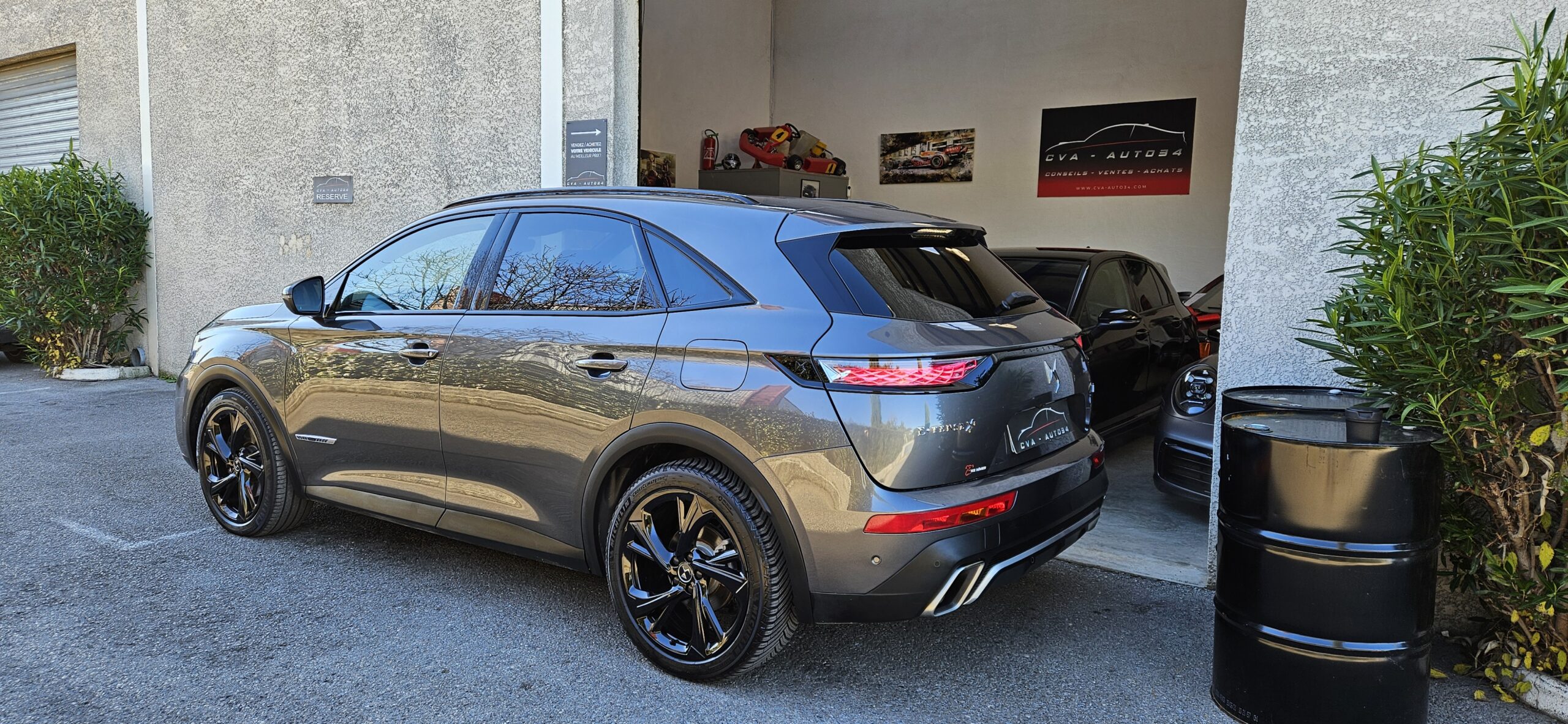 DS DS7 Crossback E-Tense 1.6 THP 16V 300 Plug in Hybrid 4X4 LOUVRE