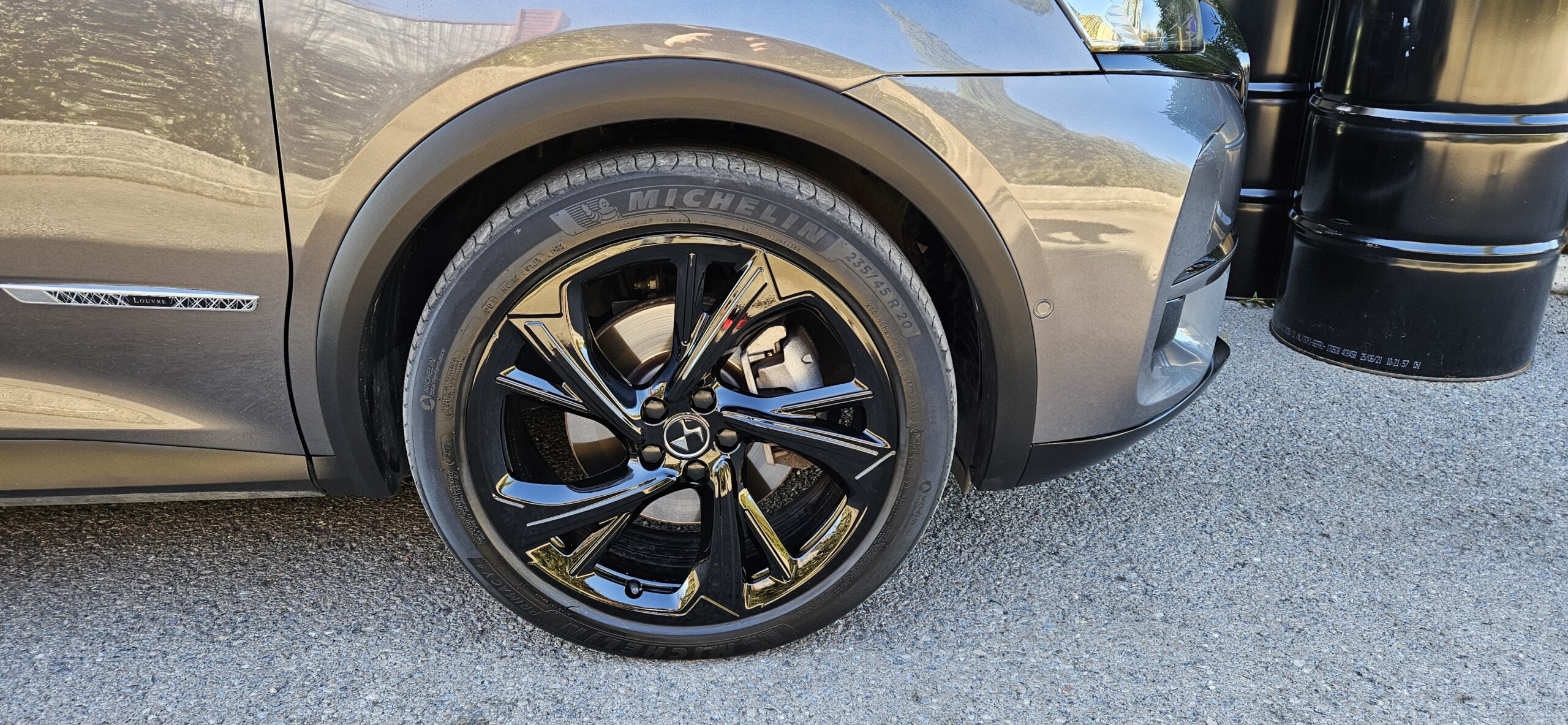 DS DS7 Crossback E-Tense 1.6 THP 16V 300 Plug in Hybrid 4X4 LOUVRE