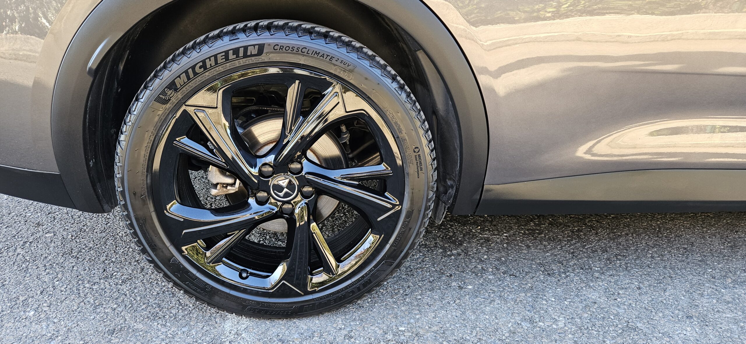 DS DS7 Crossback E-Tense 1.6 THP 16V 300 Plug in Hybrid 4X4 LOUVRE