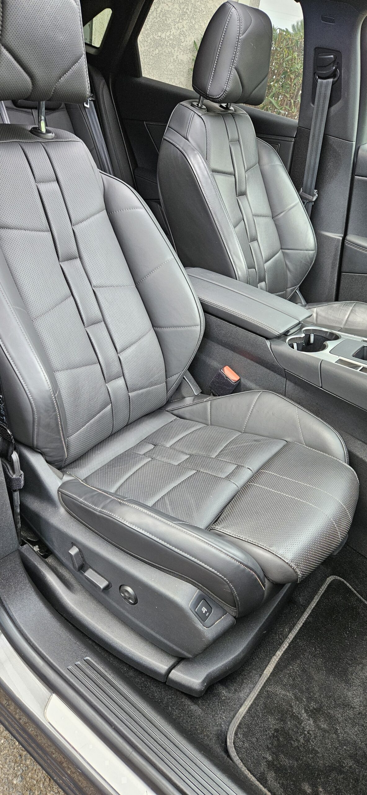 DS DS7 Crossback E-Tense 1.6 THP 16V 300 Plug in Hybrid 4X4 LOUVRE