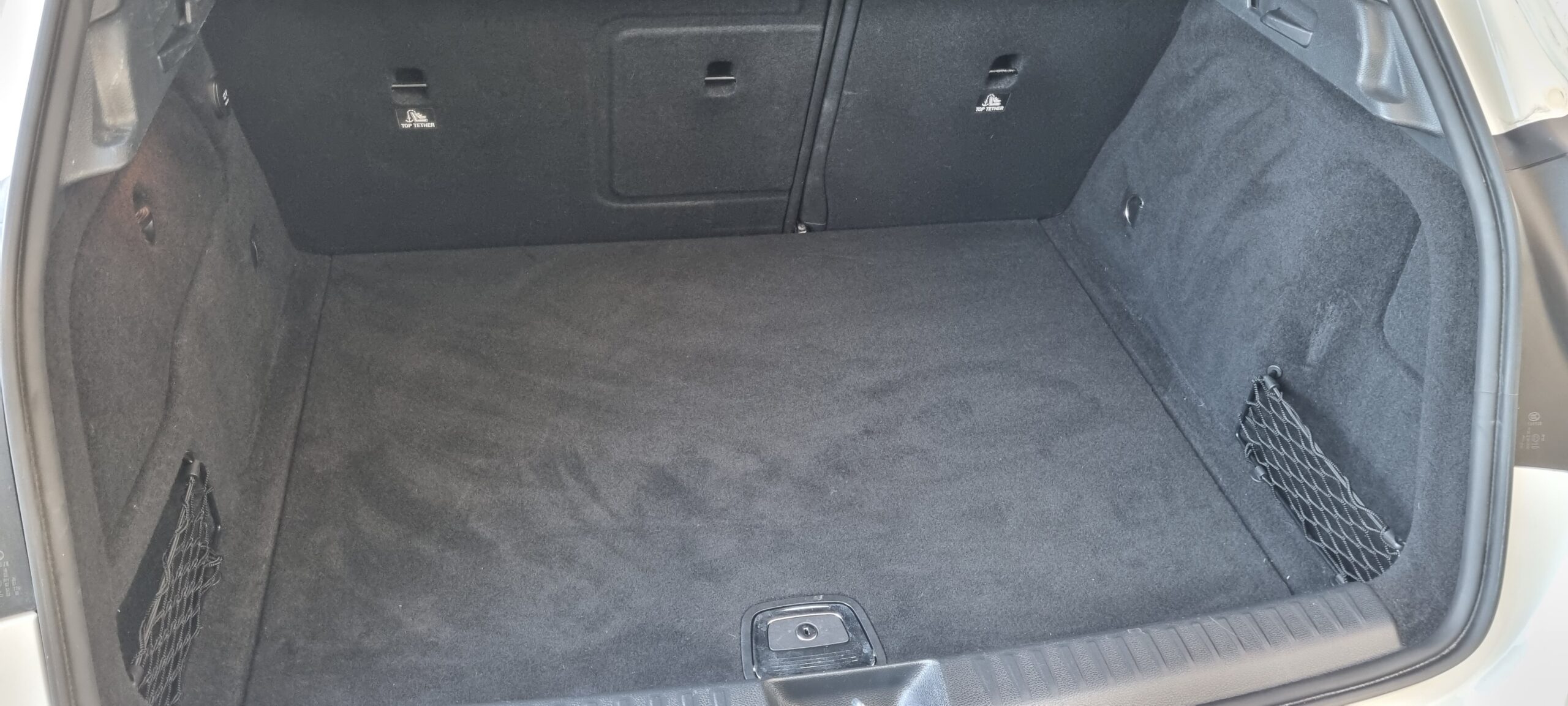 MERCEDES GLA 200 D 7G-TRONIC SENSATION