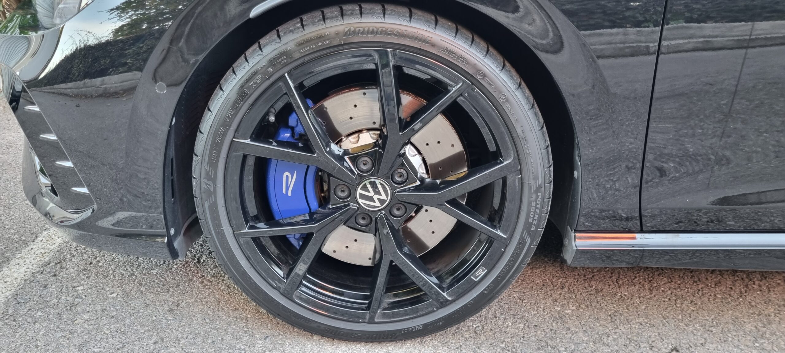 VOLKSWAGEN GOLF 8 R 2.0L TSI 320CH PACK PERFORMANCE 4 MOTION