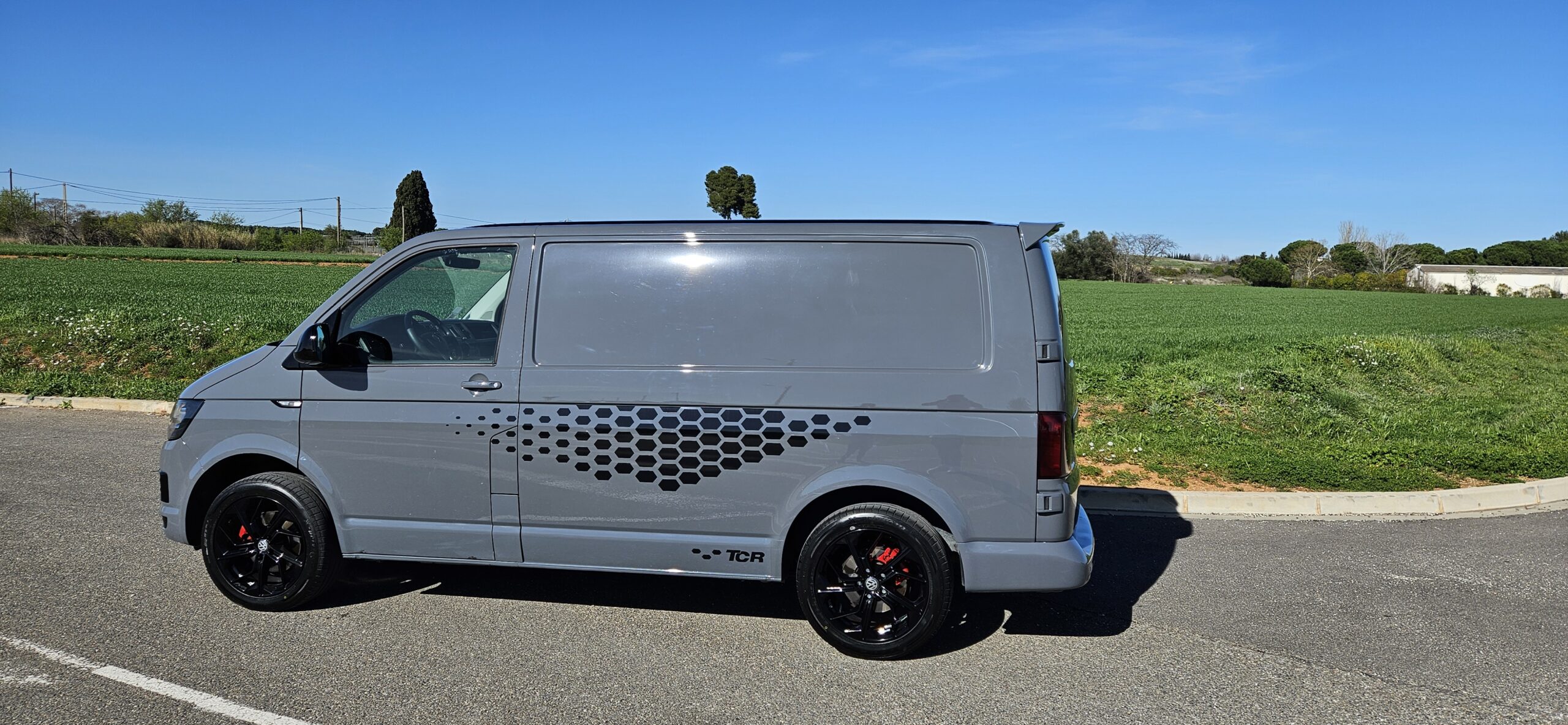 VOLKSWAGEN TRANSPORTER T6 2.0L TDI 150 CH “EDITION TCR”