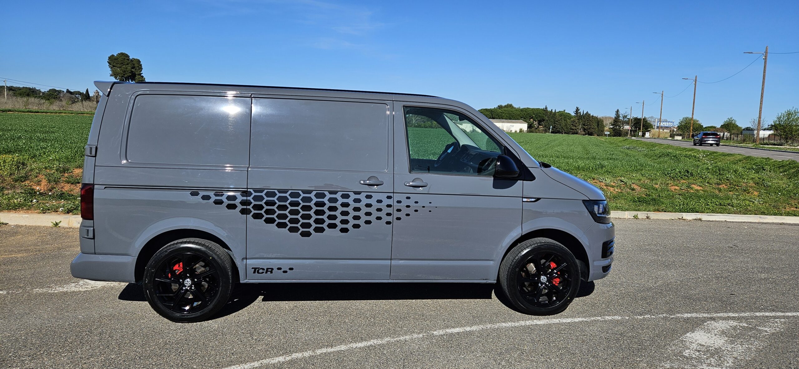 VOLKSWAGEN TRANSPORTER T6 2.0L TDI 150 CH “EDITION TCR”