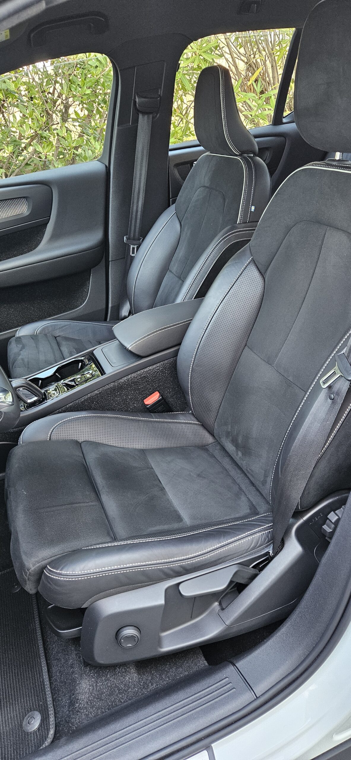 VOLVO XC 40 R-DESIGN 190CH BVA