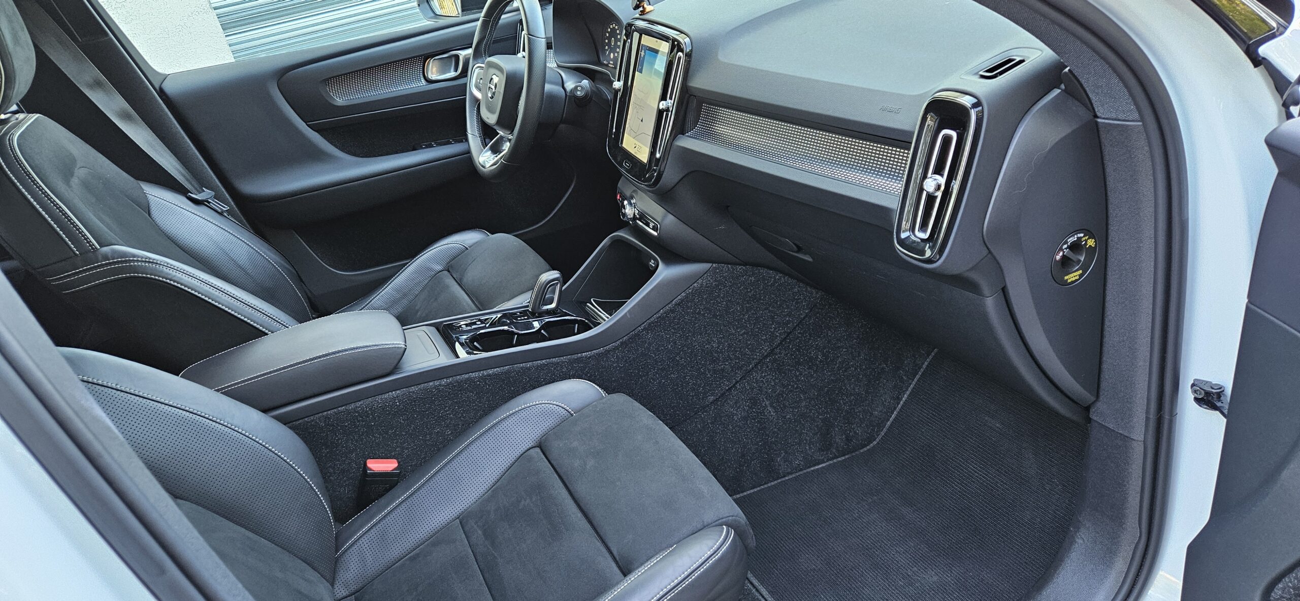 VOLVO XC 40 R-DESIGN 190CH BVA