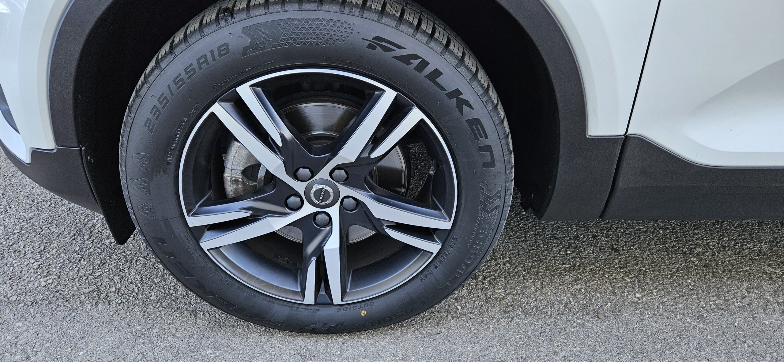 VOLVO XC 40 R-DESIGN 190CH BVA