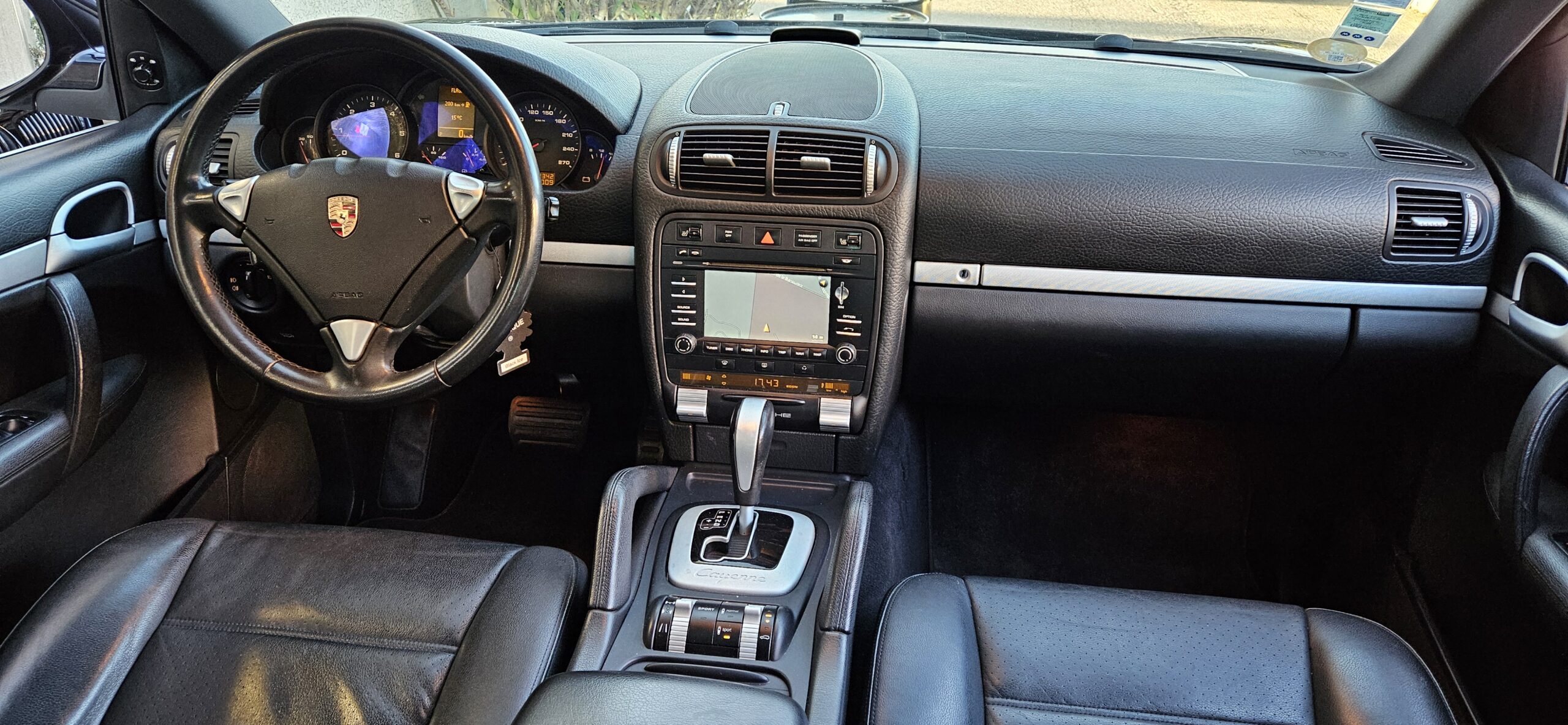 PORSCHE CAYENNE 3.0L V6 240CH DIESEL