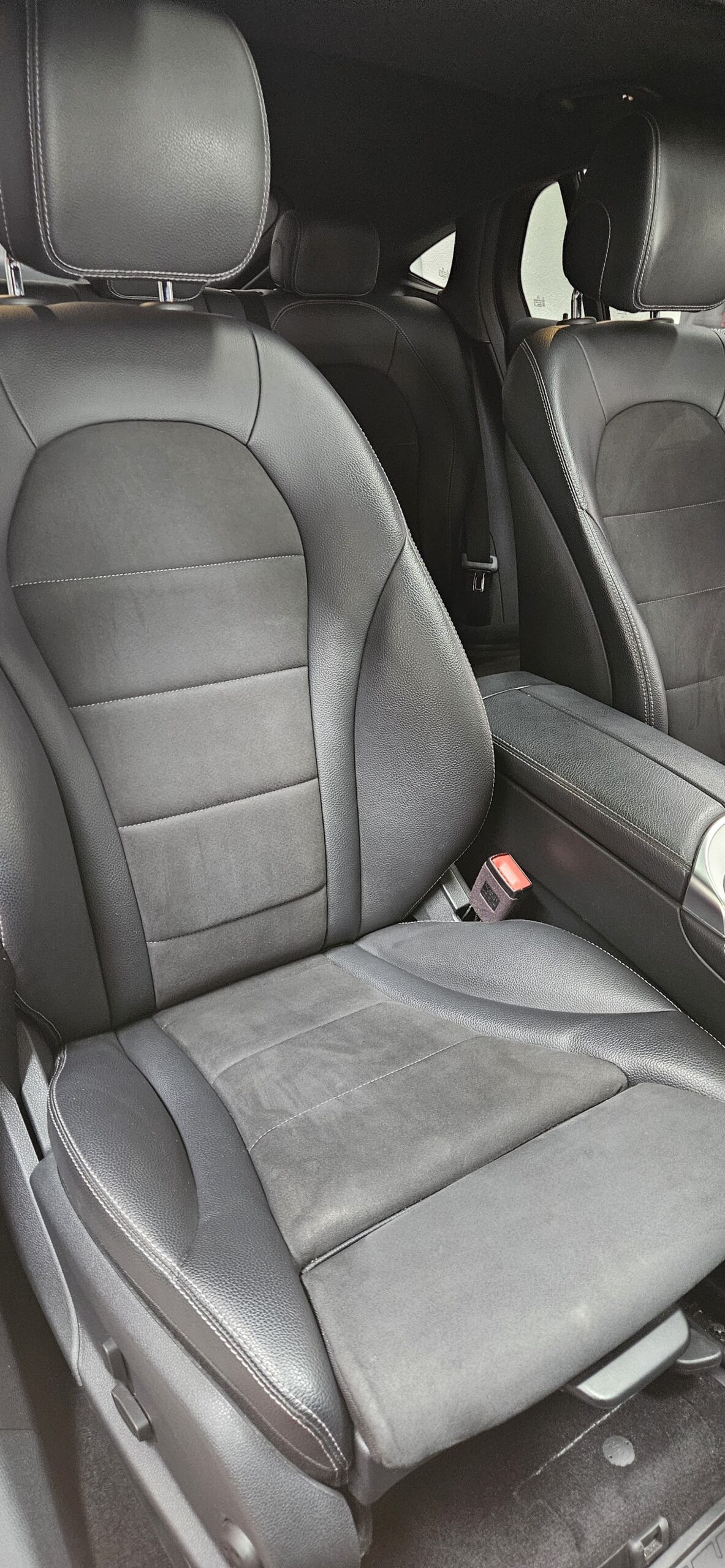 MERCEDES GLC COUPE 250D PACK AMG